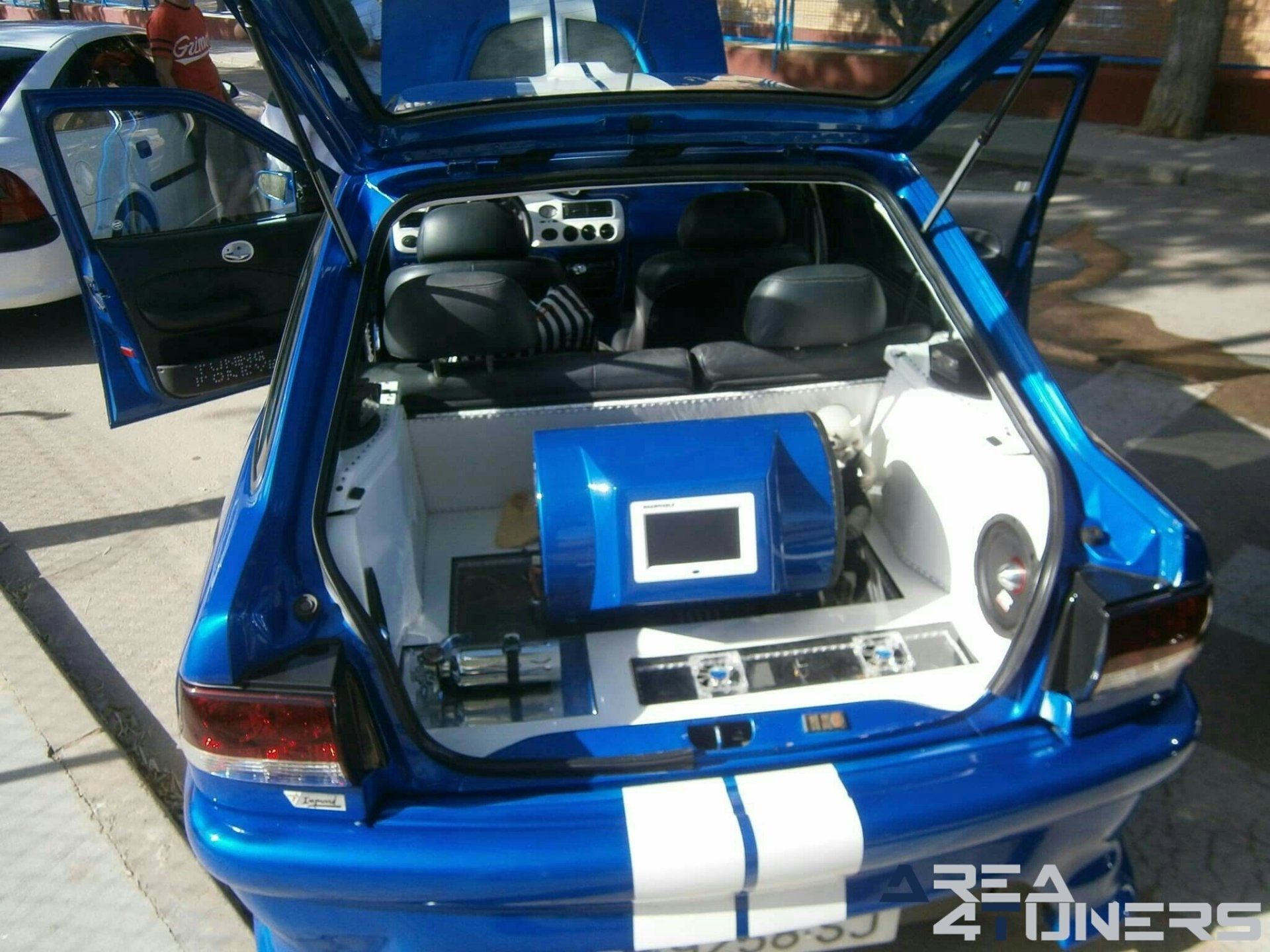 5º El Clan Club Tuning Show
Imagen del reportaje revista Tuning Area4tuners.es, concentración de coches Tuning del año 2019 en Mondéjar, Guadalajara, España