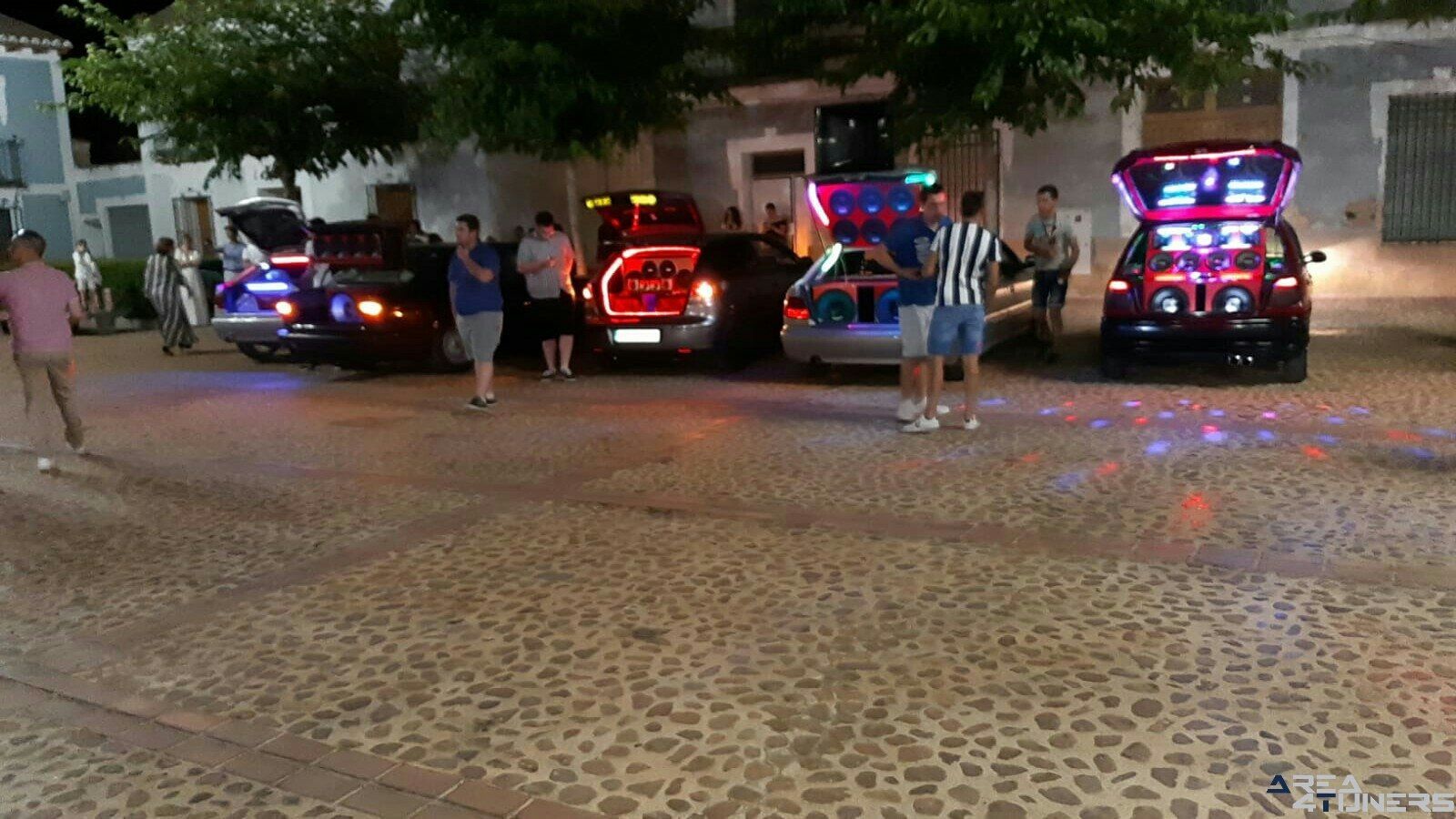 1ª Concentración Tuning CorralChoo
Imagen del reportaje revista Tuning Area4tuners.es, concentración de coches Tuning del año 2019 en Corral De Calatrava, Ciudad Real, España