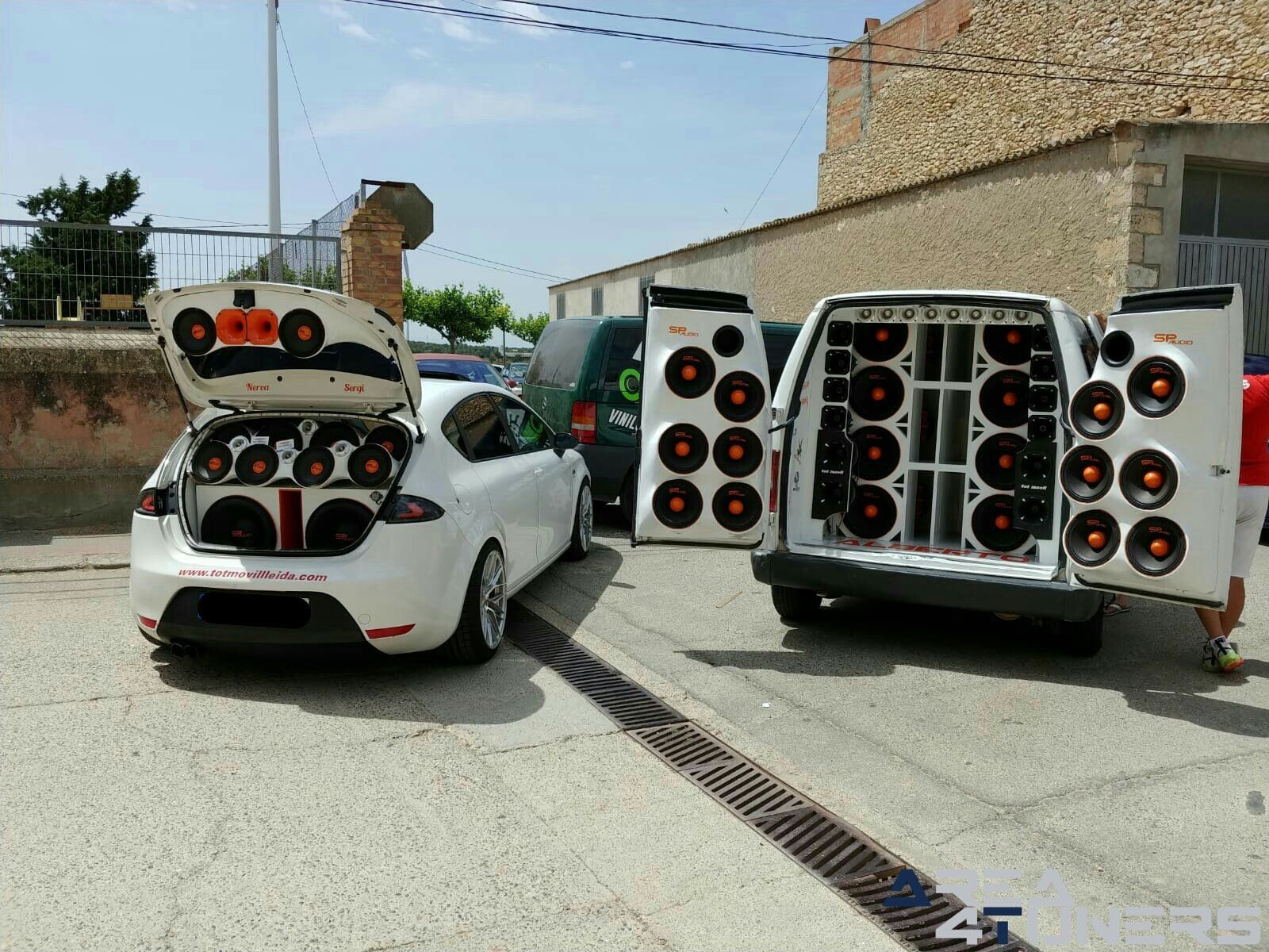 3er Event Motor Almatret
Imagen del reportaje revista Tuning Area4tuners.es, concentración de coches Tuning del año 2019 en Almatret, Lérida, España