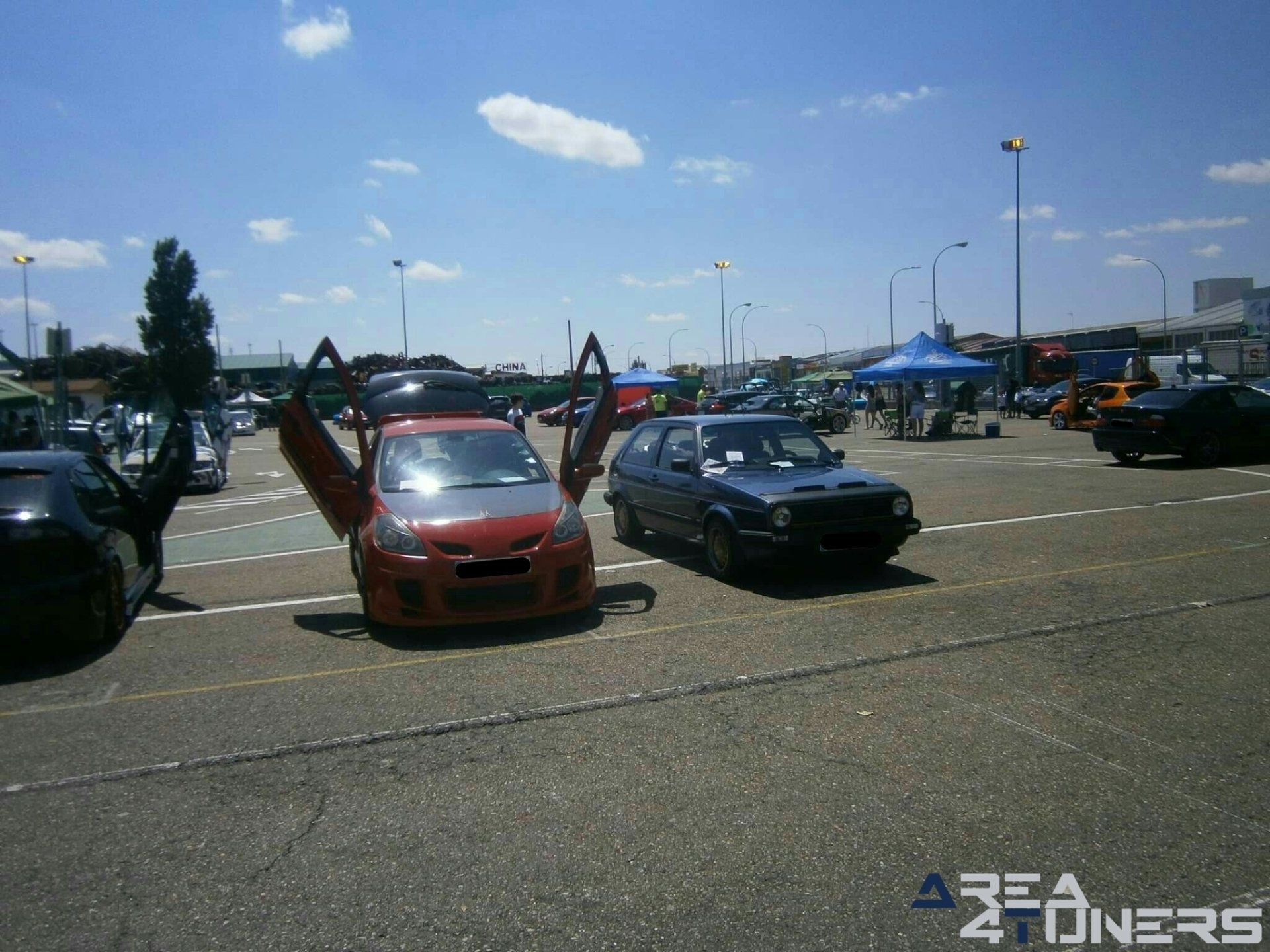 6º Little Garage Tuning Show
Imagen del reportaje revista Tuning Area4tuners.es, concentración de coches Tuning del año 2019 en Palencia, España