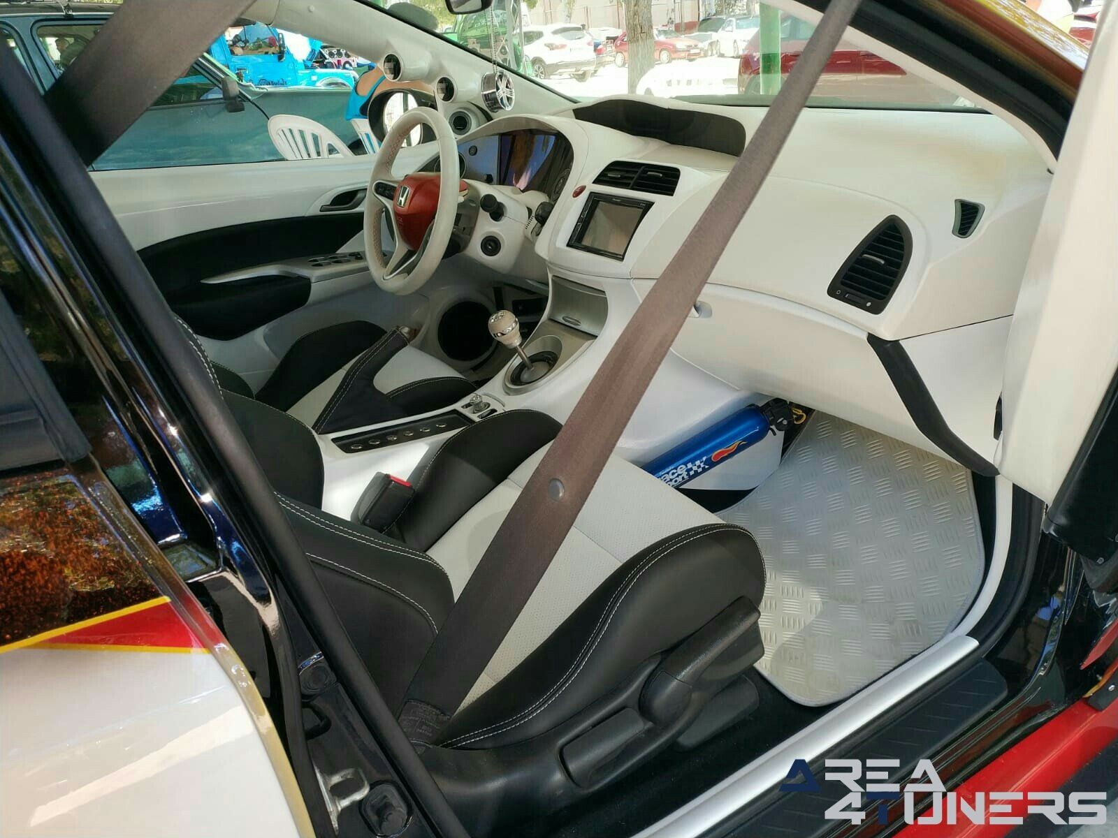 16º Tuning Show Montefrío
Imagen del reportaje revista Tuning Area4tuners.es, concentración de coches Tuning del año 2019 en Montefrío, Granada, España