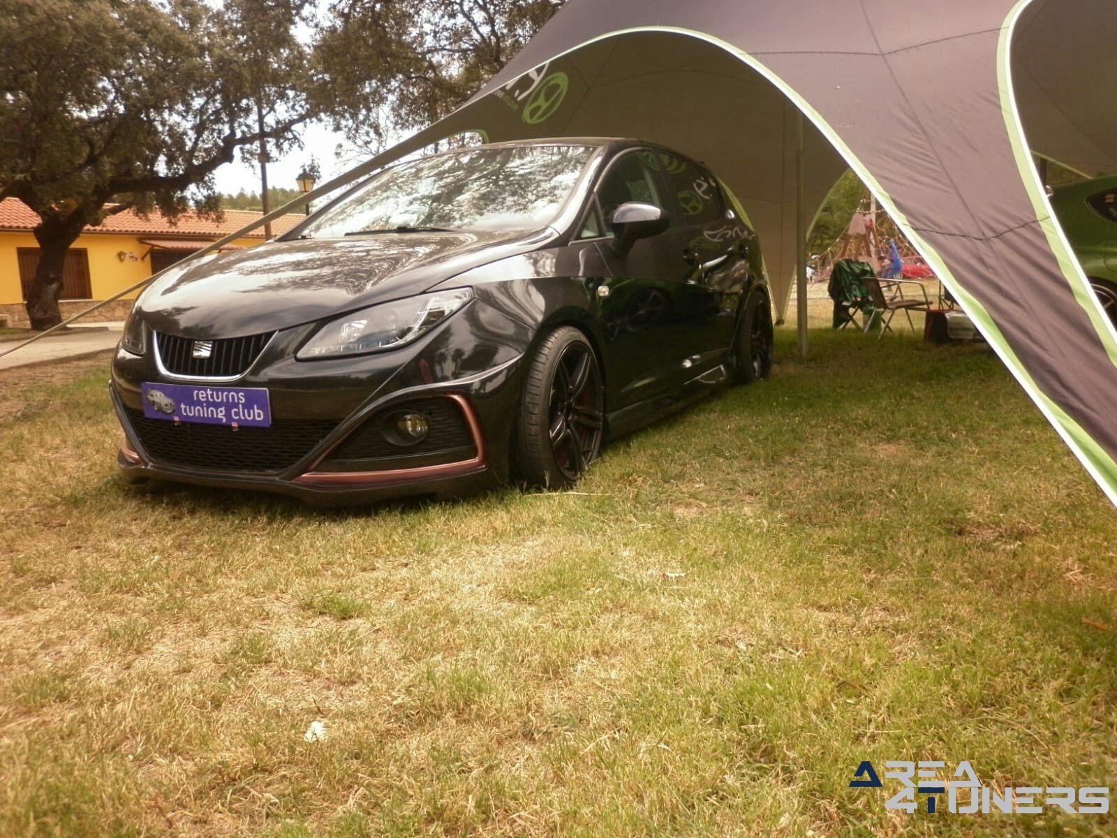 8ª Lujuria Tuning Show
Imagen del reportaje revista Tuning Area4tuners.es, concentración de coches Tuning del año 2019 en Cadalso, Cáceres, España