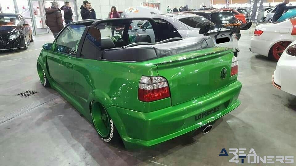 Expo Tuning Torino 2019
Imagen del reportaje de la revista Tuning Area4tuners.es, de la
concentración de coches Tuning del año 2019 en Turín Italia