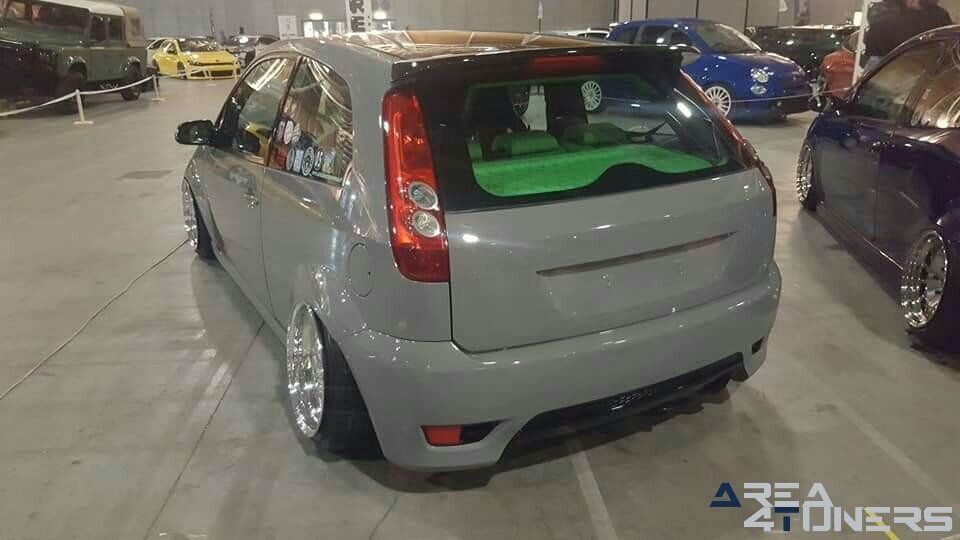 Expo Tuning Torino 2019
Imagen del reportaje de la revista Tuning Area4tuners.es, de la
concentración de coches Tuning del año 2019 en Turín Italia