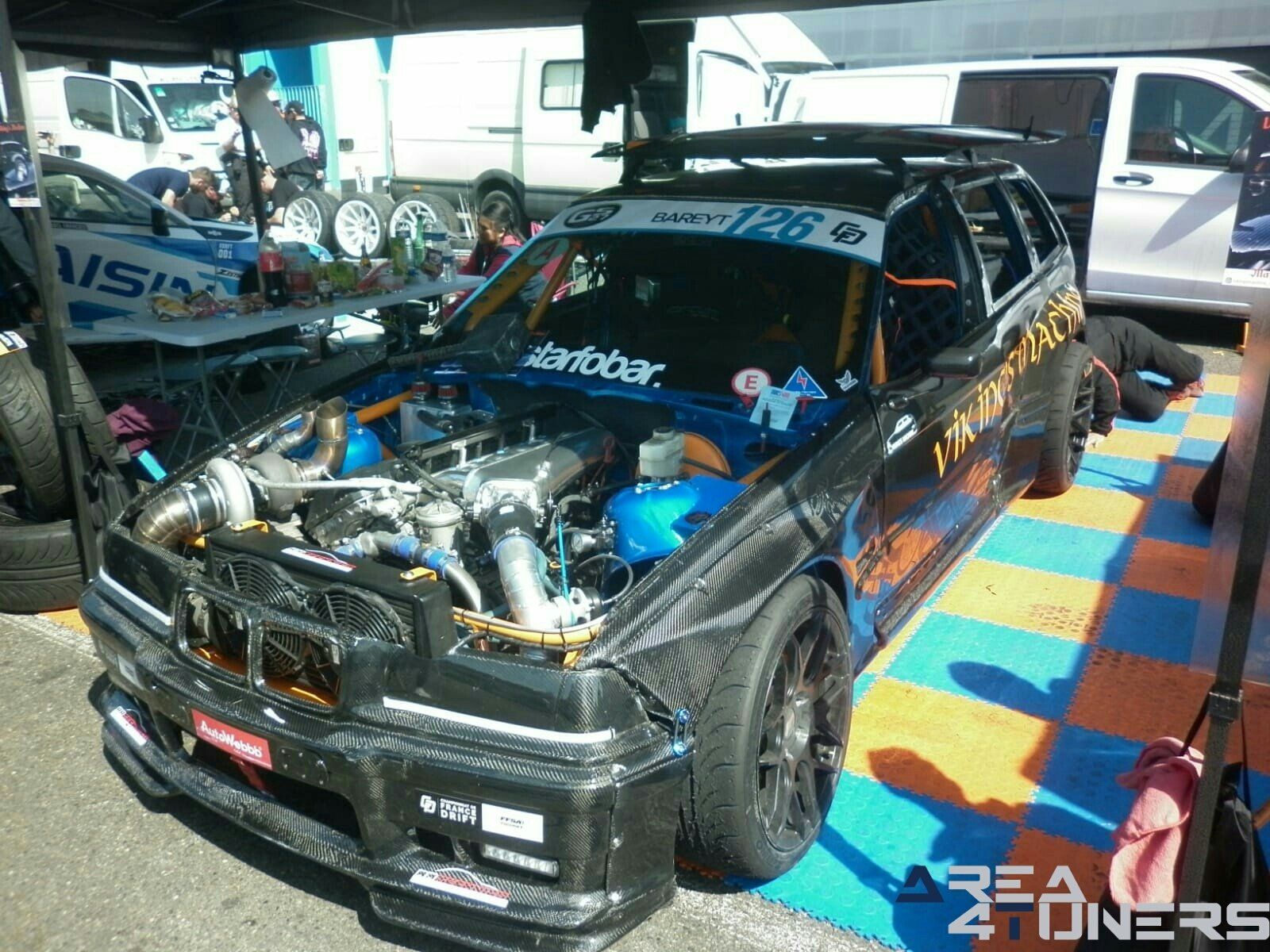 Nogaro Motor Festival
Imagen del reportaje de la revista Tuning Area4tuners.es, de la
concentración de coches Tuning del año 2019 en Nogaro Francia