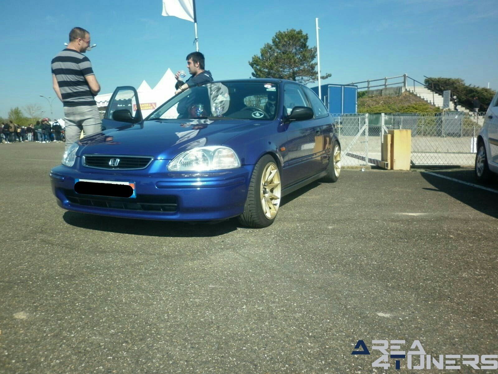 Nogaro Motor Festival
Imagen del reportaje de la revista Tuning Area4tuners.es, de la
concentración de coches Tuning del año 2019 en Nogaro Francia