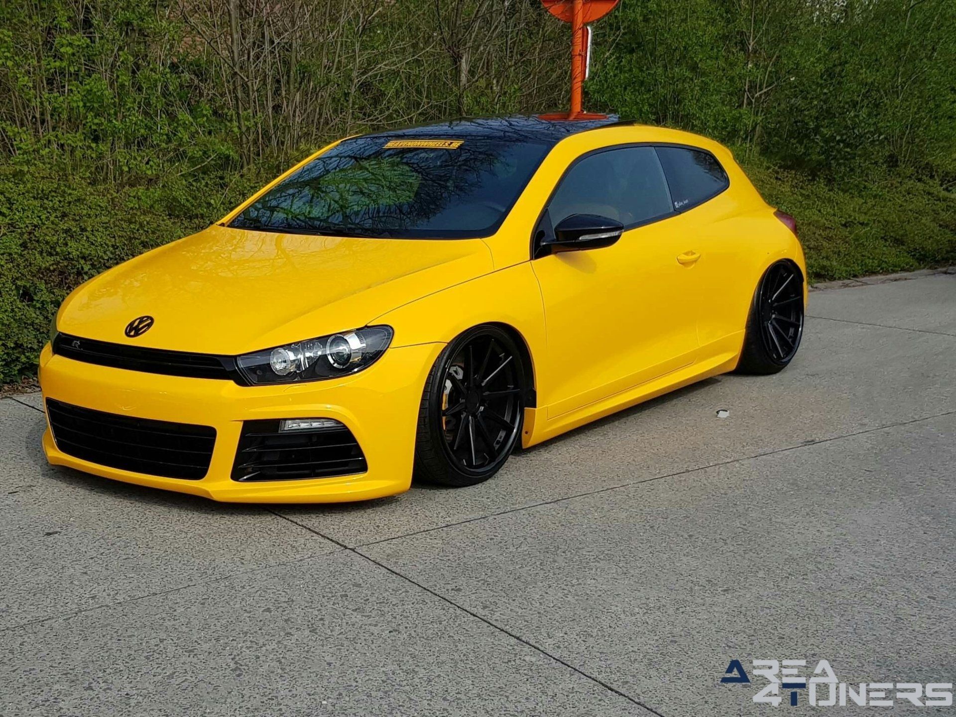 Meeting Car Event 9
Imagen del reportaje de la revista Tuning Area4tuners.es, de la
concentración de coches Tuning del año 2019 en Wingene Bélgica