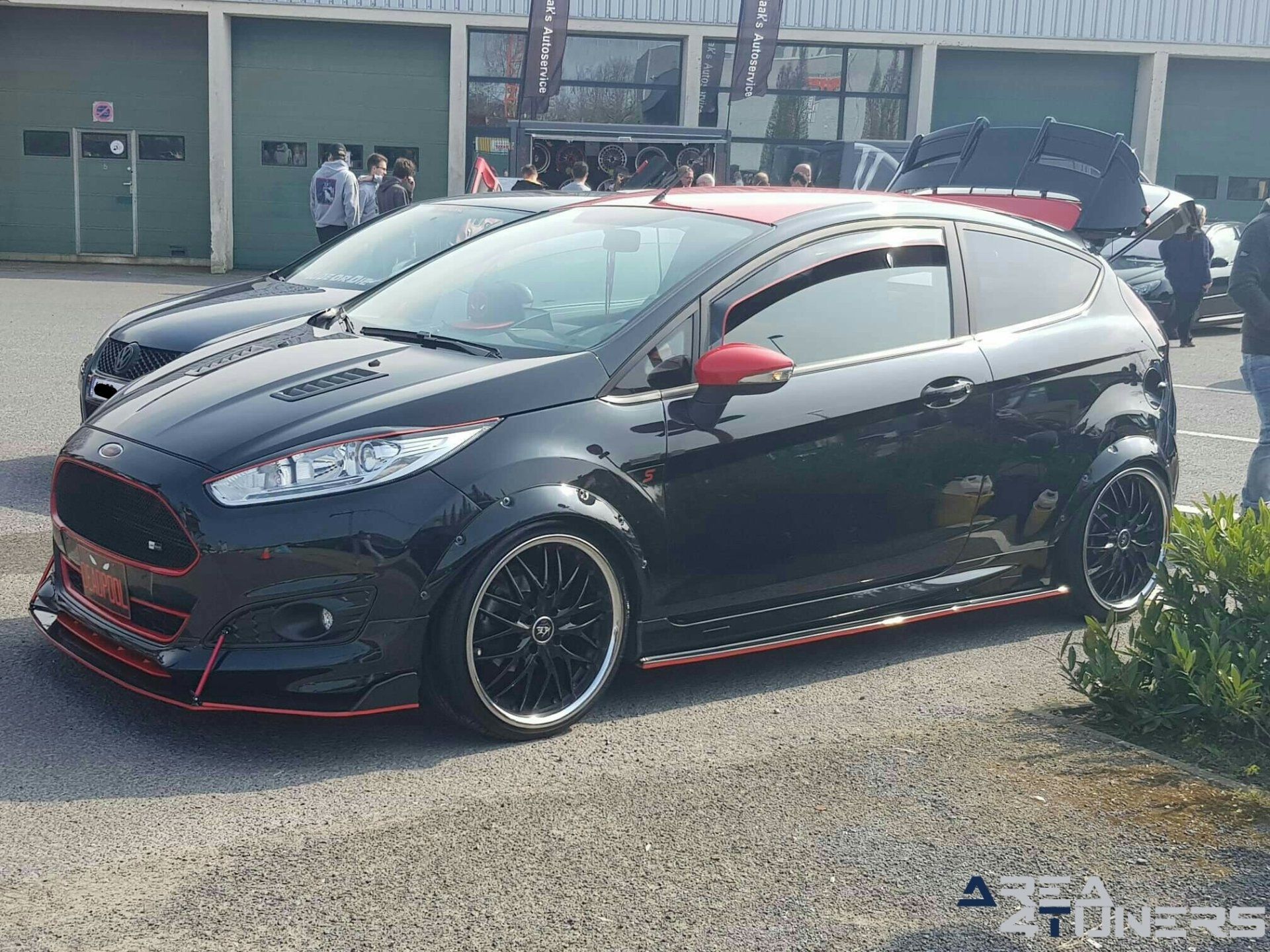 Meeting Car Event 9
Imagen del reportaje de la revista Tuning Area4tuners.es, de la
concentración de coches Tuning del año 2019 en Wingene Bélgica