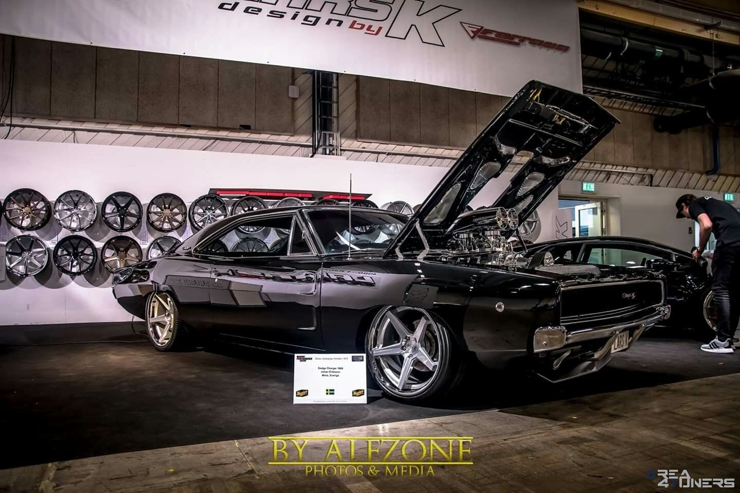 Elmia Bilsport Perfonmance
Imagen del reportaje de la revista Tuning Area4tuners.es, de la
concentración de coches Tuning del año 2019 en Jönköping Suecia