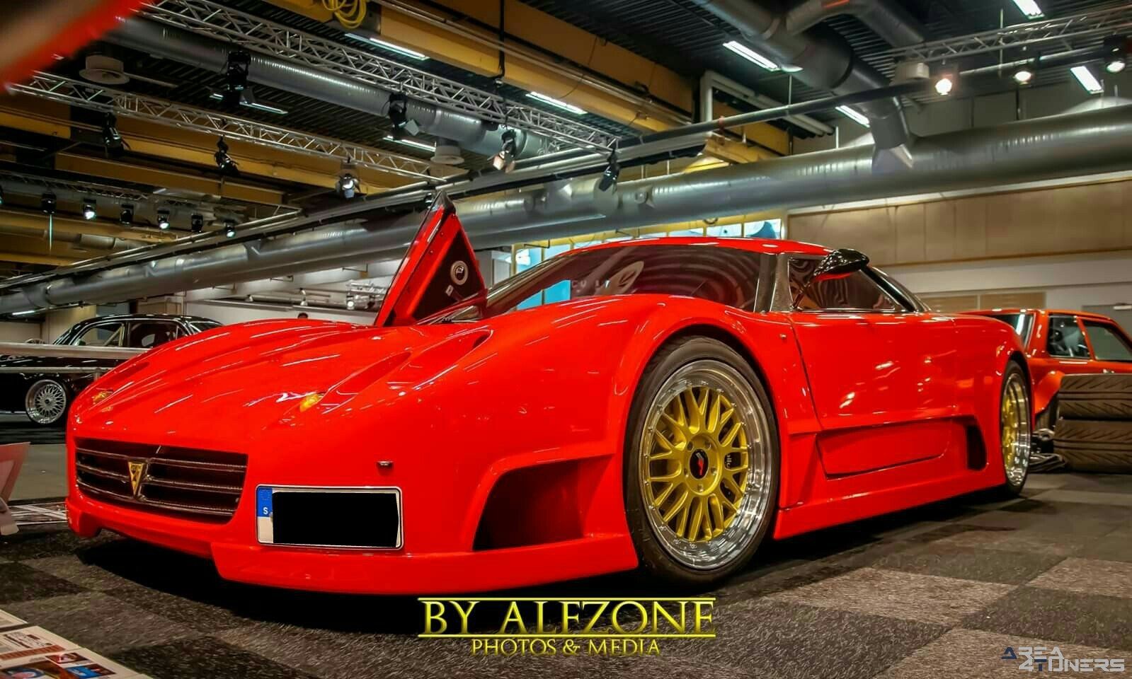 Elmia Bilsport Perfonmance
Imagen del reportaje de la revista Tuning Area4tuners.es, de la
concentración de coches Tuning del año 2019 en Jönköping Suecia