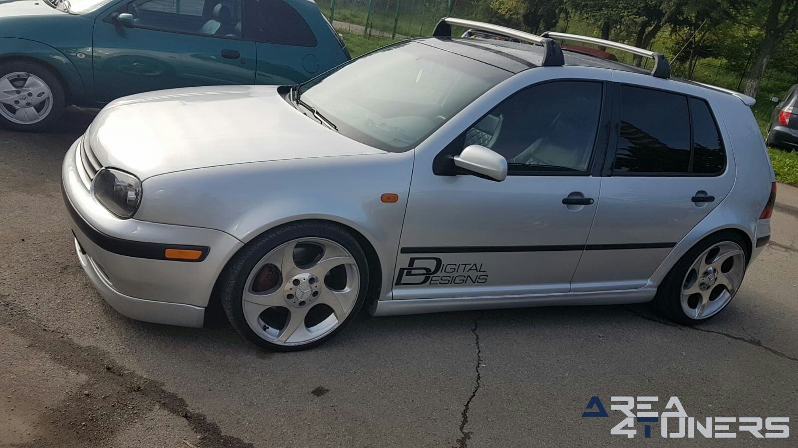 Tuning Show Napoca
Imagen del reportaje de la revista Tuning Area4tuners.es, de la
concentración de coches Tuning del año 2019 en Napoca Rumania