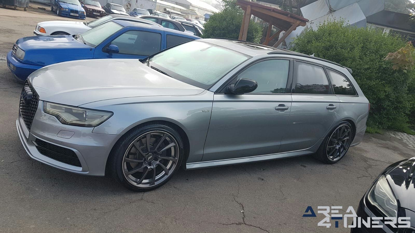 Tuning Show Napoca
Imagen del reportaje de la revista Tuning Area4tuners.es, de la
concentración de coches Tuning del año 2019 en Napoca Rumania