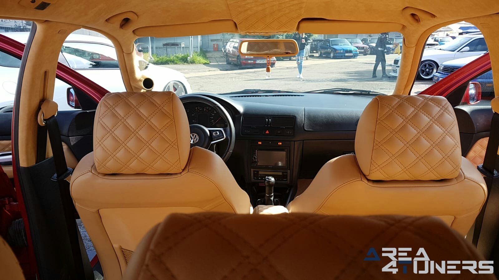 Tuning Show Napoca
Imagen del reportaje de la revista Tuning Area4tuners.es, de la
concentración de coches Tuning del año 2019 en Napoca Rumania