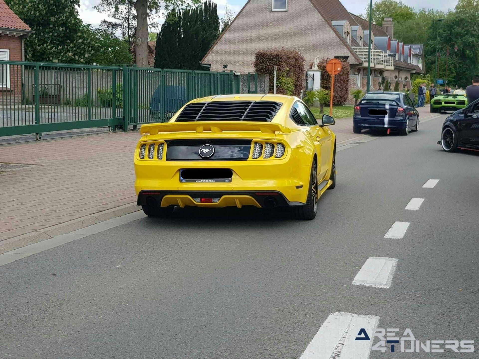 Hoop & Drop Royal Car Event
Imagen del reportaje de la revista Tuning Area4tuners.es, de la
concentración de coches Tuning del año 2019 en Kasteel Van Poeke Aalter Bélgica