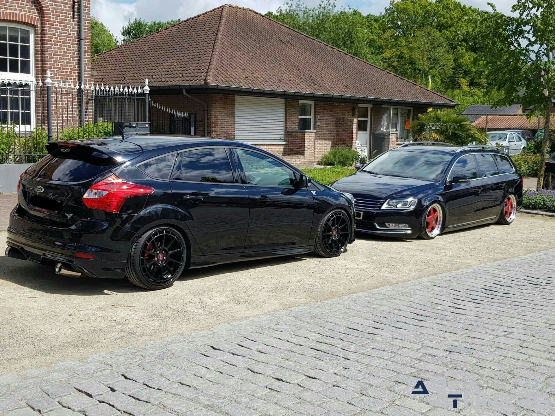 Hoop & Drop Royal Car Event
Imagen del reportaje de la revista Tuning Area4tuners.es, de la
concentración de coches Tuning del año 2019 en Kasteel Van Poeke Aalter Bélgica