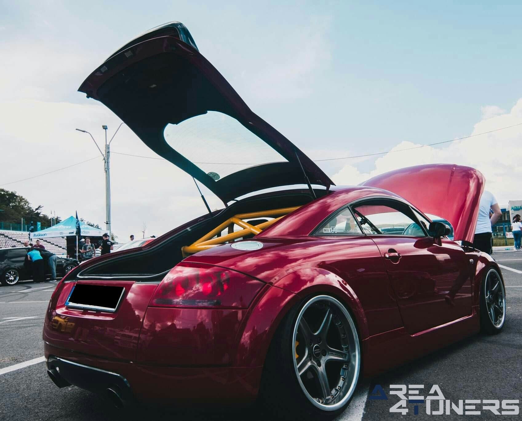 Dats Tuning Show 2 Etapa Matonava
Imagen del reportaje de la revista Tuning Area4tuners.es, de la
concentración de coches Tuning del año 2019 en Deva Rumania