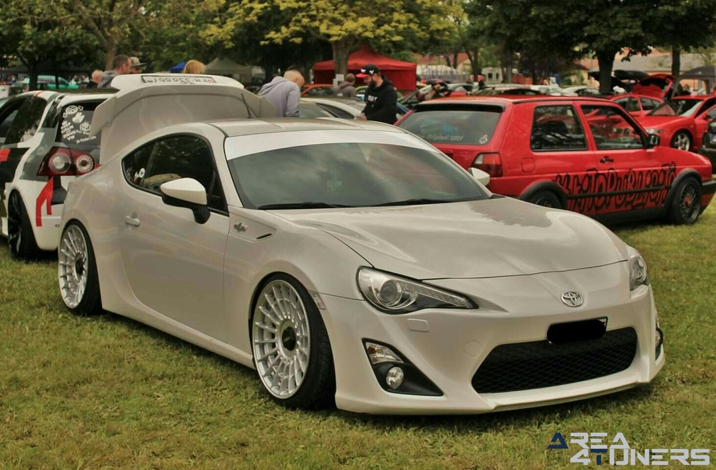 5eme Saint Etienne
Imagen del reportaje de la revista Tuning Area4tuners.es, de la
concentración de coches Tuning del año 2019 en Saint Etienne Francia