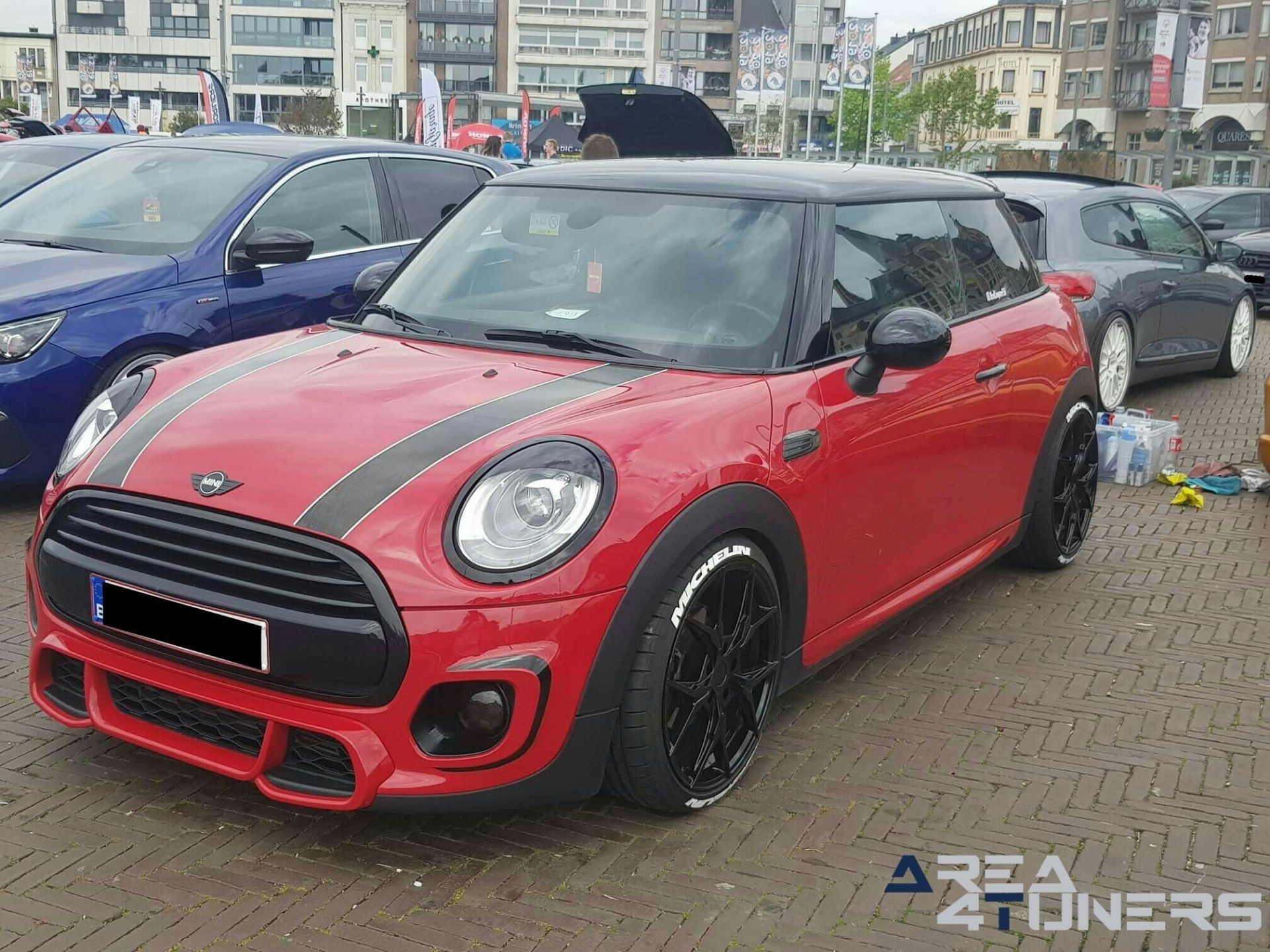 The Election Day Part 2
Imagen del reportaje de la revista Tuning Area4tuners.es, de la
concentración de coches Tuning del año 2019 en Saint Nikklas Bélgica