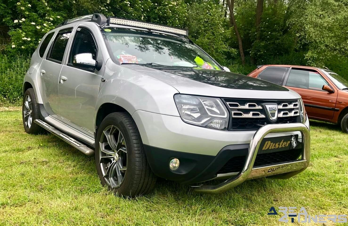 18th Meeting Top20
Imagen del reportaje de la revista Tuning Area4tuners.es, de la
concentración de coches Tuning del año 2019 en Harnes Francia