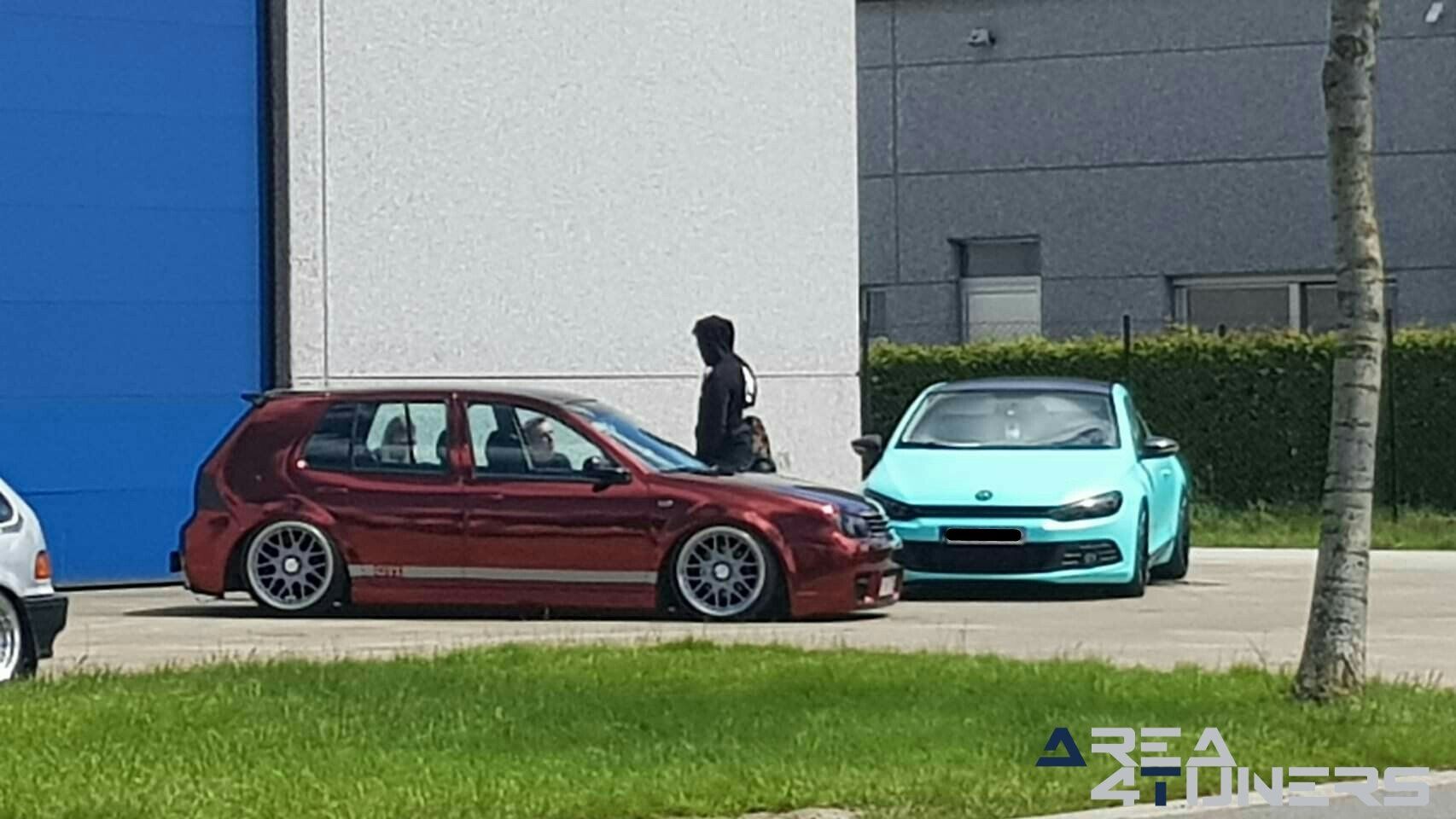 Meeting Keep It Simple 2019
Imagen del reportaje de la revista Tuning Area4tuners.es, de la
concentración de coches Tuning del año 2019 en Dixmuda Bélgica