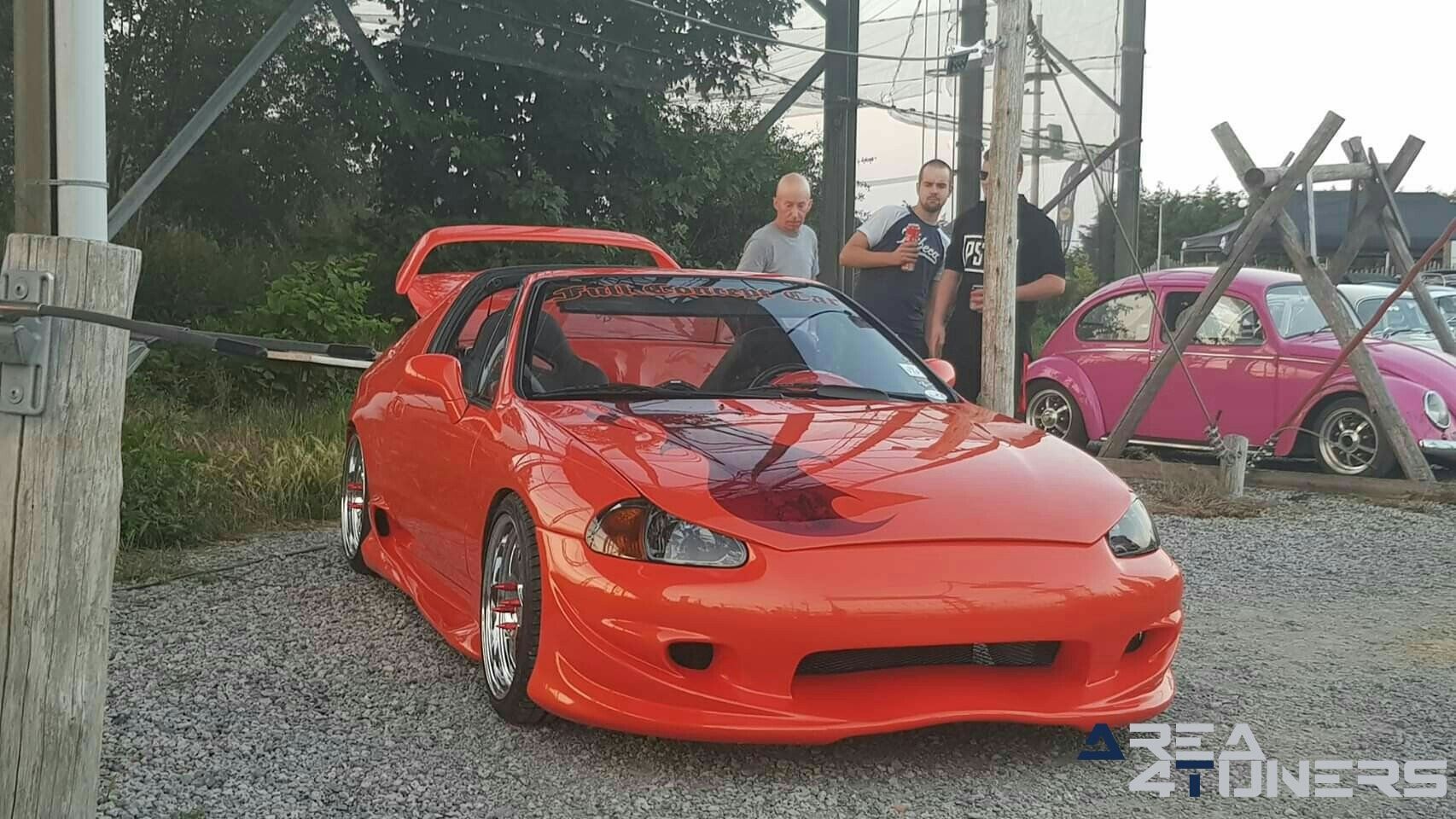 Tuning Night Komen
Imagen del reportaje de la revista Tuning Area4tuners.es, de la
concentración de coches Tuning del año 2019 en Komen Bélgica