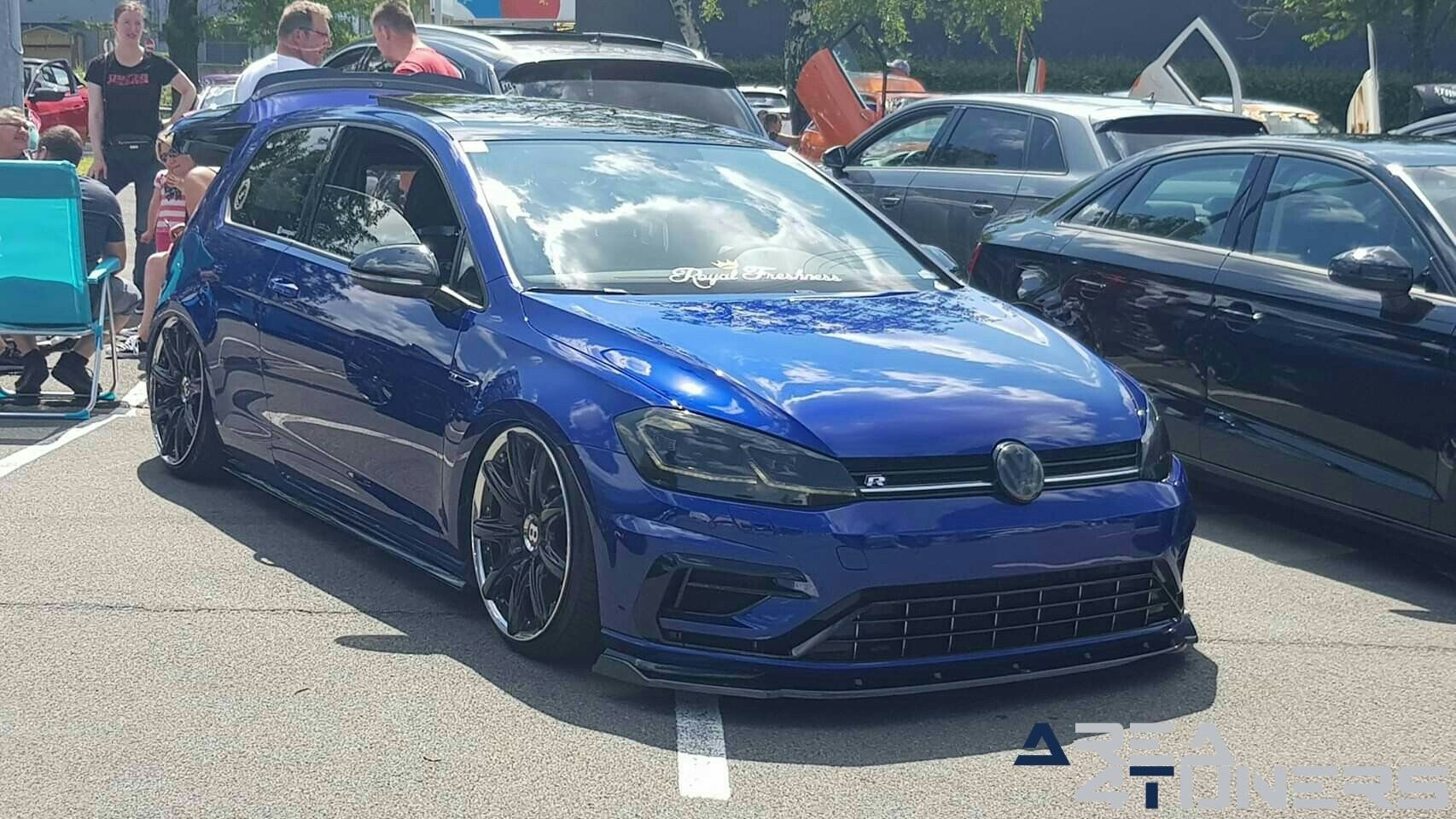 Ghost Rider Show 2 Pour Lorenzo
Imagen del reportaje de la revista Tuning Area4tuners.es, de la
concentración de coches Tuning del año 2019 en Boncelles Bélgica