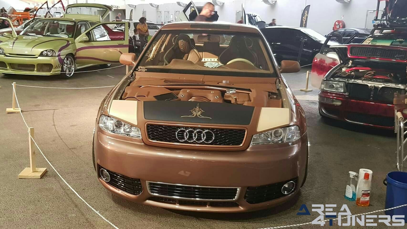 Amnesia Motor Show 2019
Imagen del reportaje de la revista Tuning Area4tuners.es, de la
concentración de coches Tuning del año 2019 en Epinal Francia