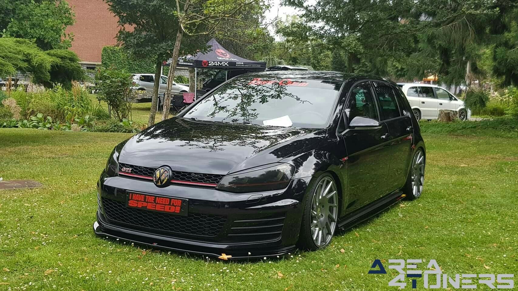 Magic Tuning Day 10
Imagen del reportaje de la revista Tuning Area4tuners.es, de la
concentración de coches Tuning del año 2019 en Rotselaar Bélgica