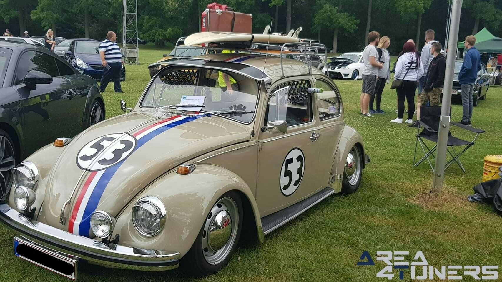 Magic Tuning Day 10
Imagen del reportaje de la revista Tuning Area4tuners.es, de la
concentración de coches Tuning del año 2019 en Rotselaar Bélgica