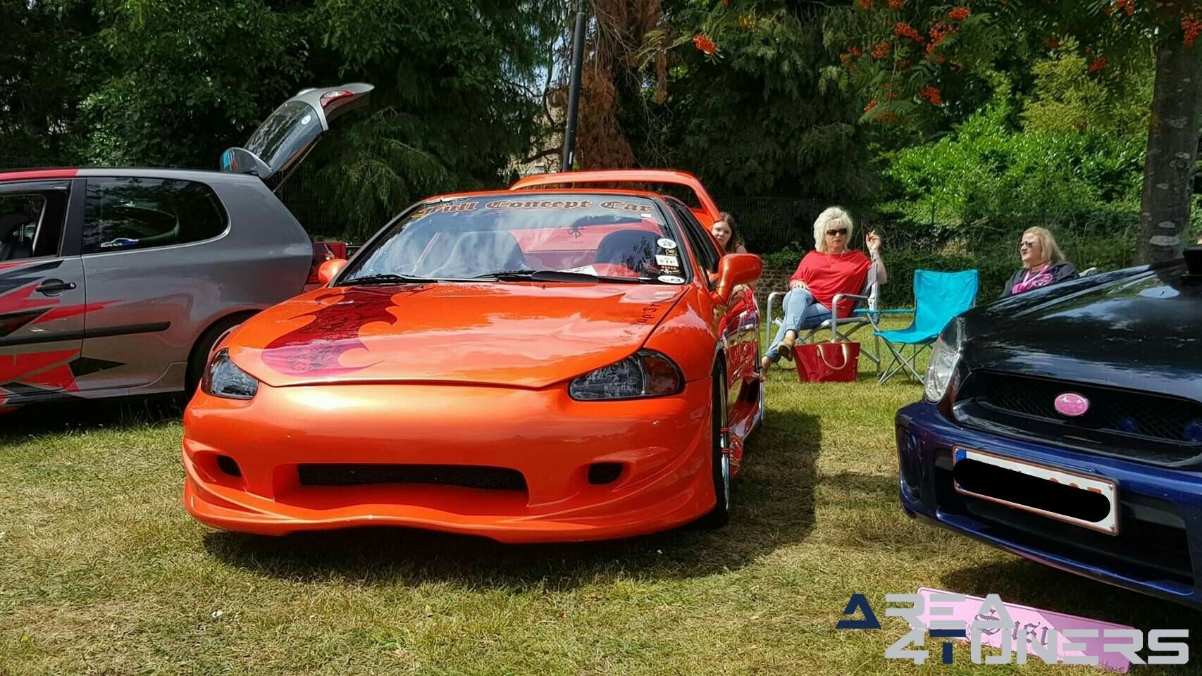 Meeting Family Tuning Club Vag vs Tuning
Imagen del reportaje de la revista Tuning Area4tuners.es, de la
concentración de coches Tuning del año 2019 en Casteau Bélgica