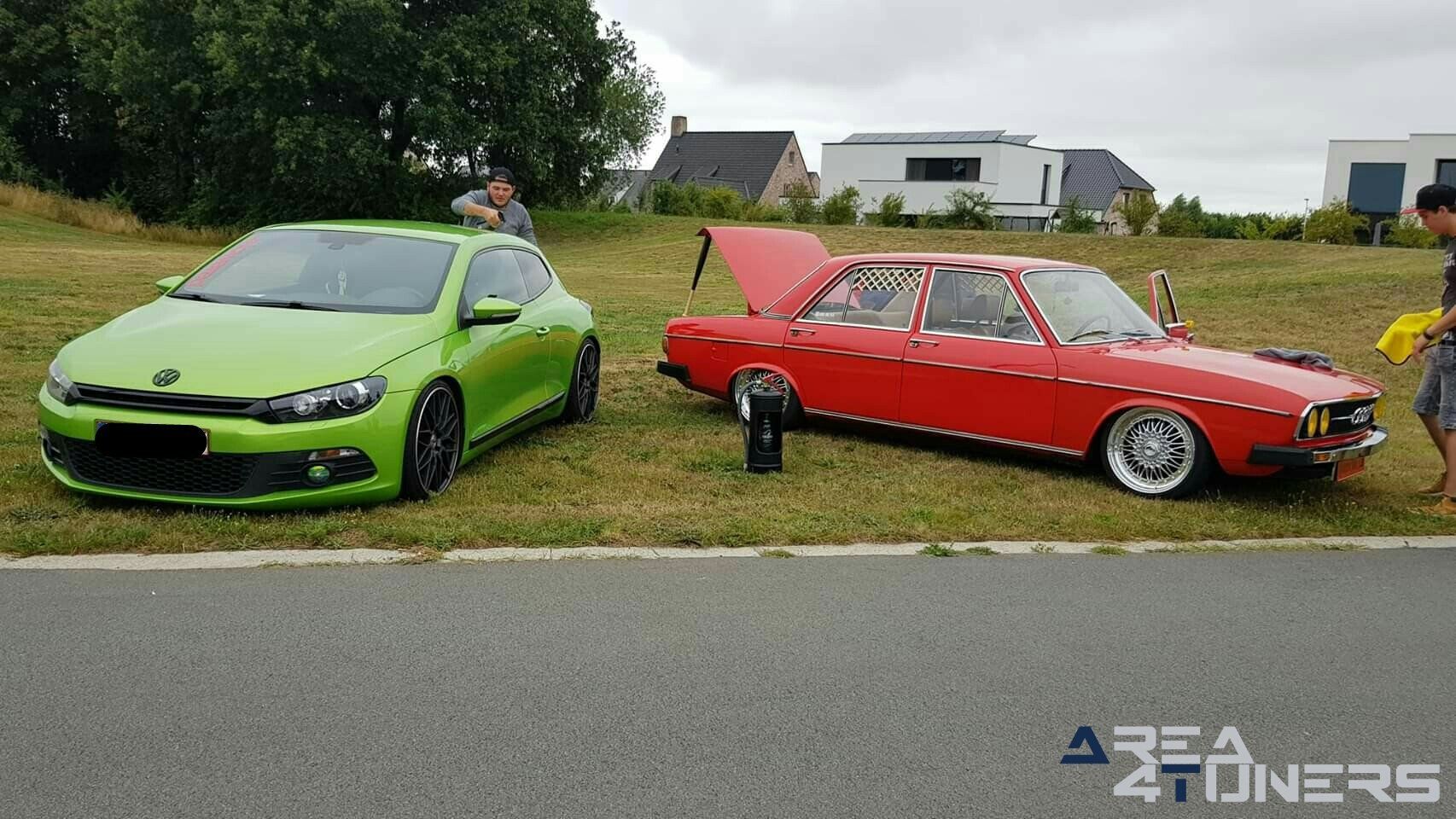Lazy Sunday
Imagen del reportaje de la revista Tuning Area4tuners.es, de la
concentración de coches Tuning del año 2019 en Jabbeke Bélgica