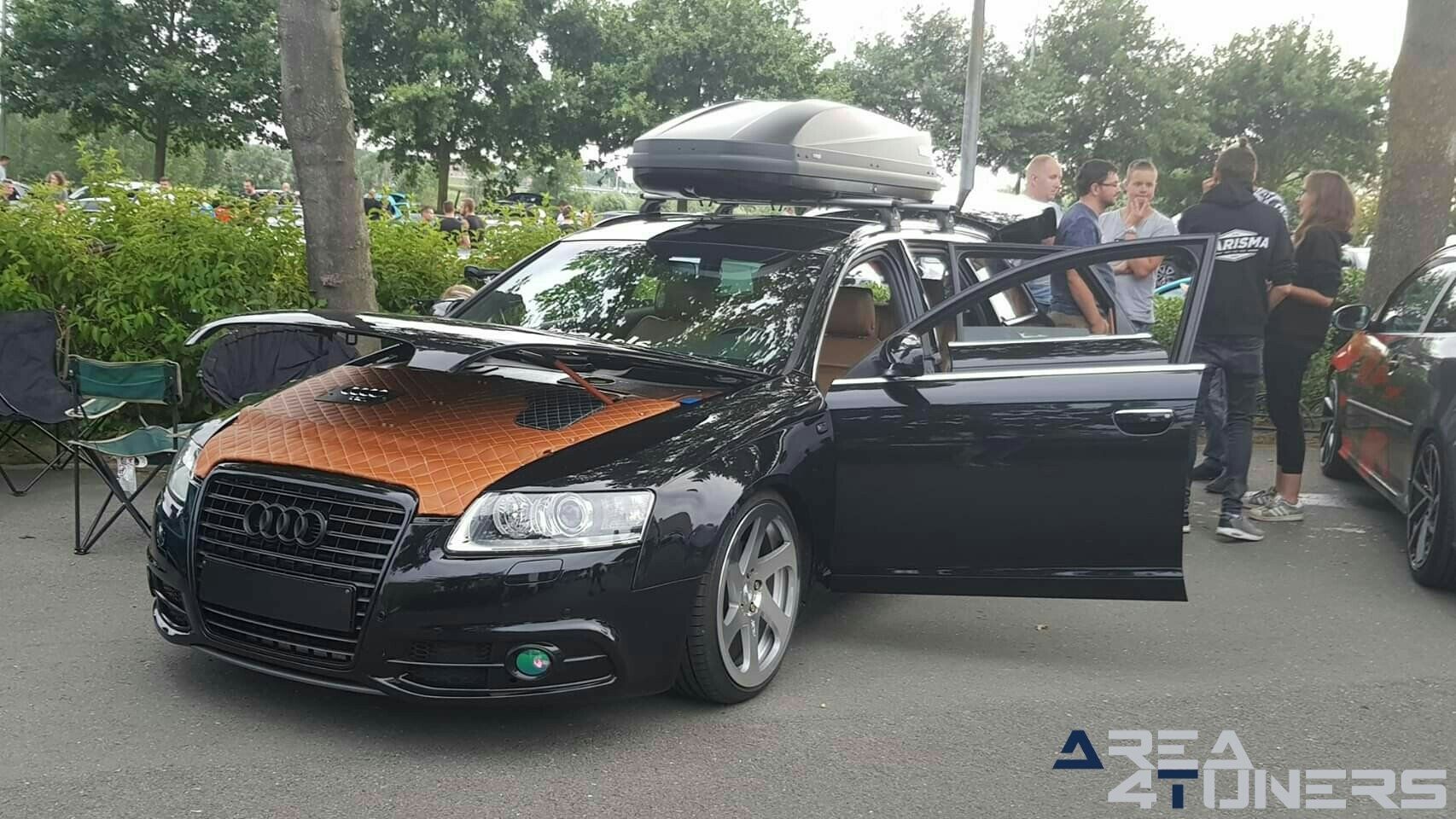 Modified Night
Imagen del reportaje de la revista Tuning Area4tuners.es, de la
concentración de coches Tuning del año 2019 en Moorslede Bélgica