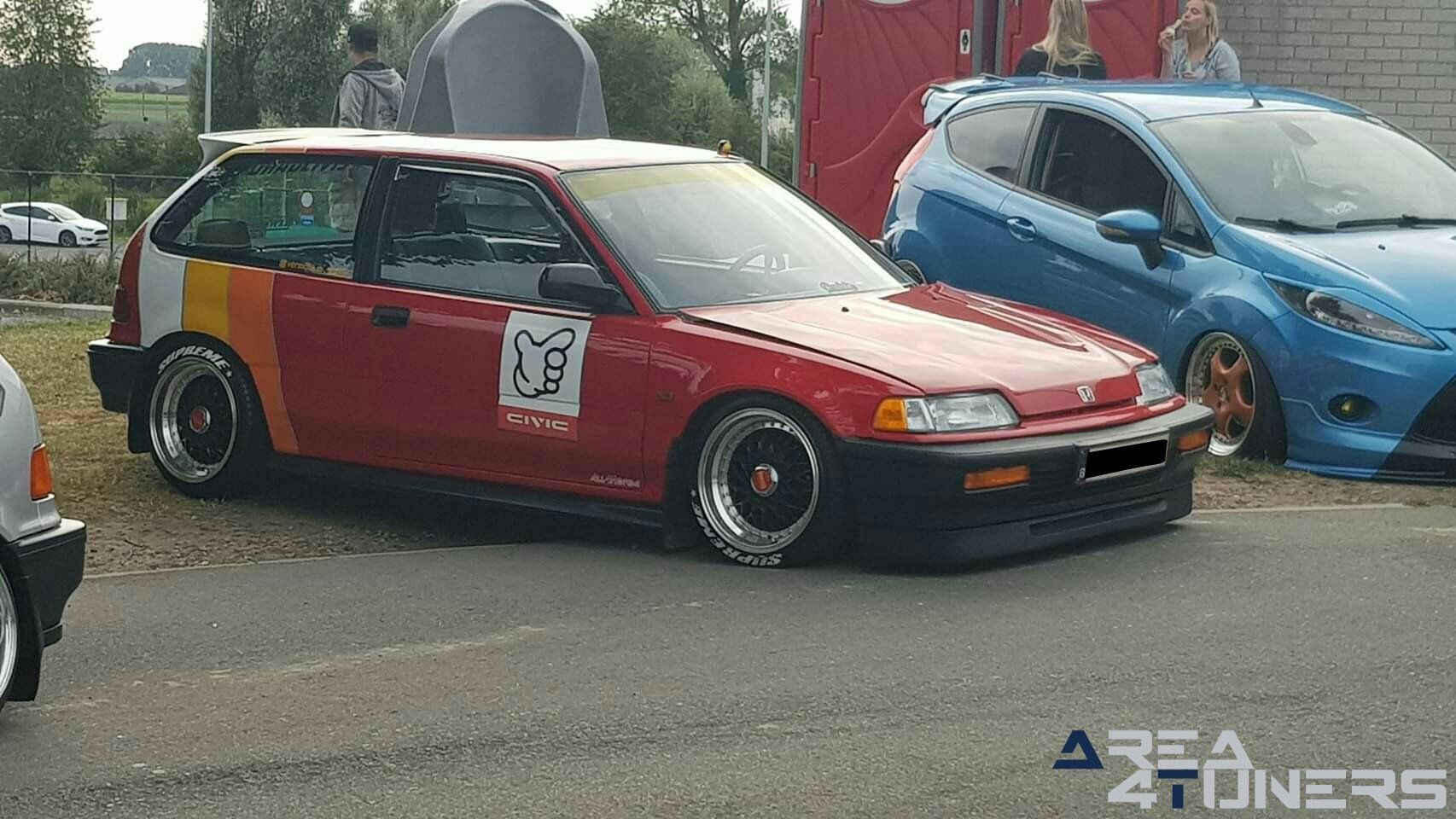 Modified Night
Imagen del reportaje de la revista Tuning Area4tuners.es, de la
concentración de coches Tuning del año 2019 en Moorslede Bélgica