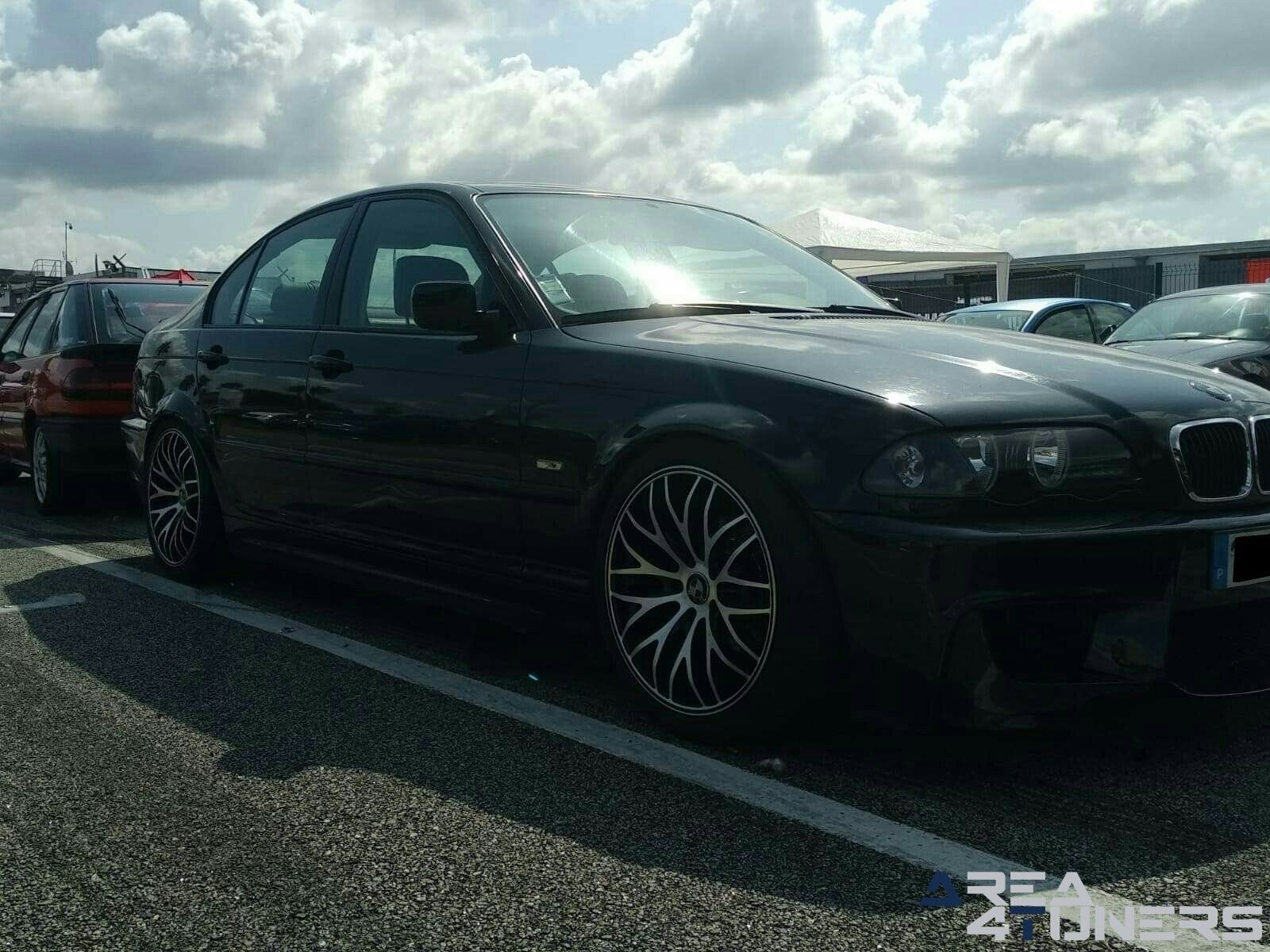 Braga International Car Show 2k19
Imagen del reportaje de la revista Tuning Area4tuners.es, de la
concentración de coches Tuning del año 2019 en Braga Portugal