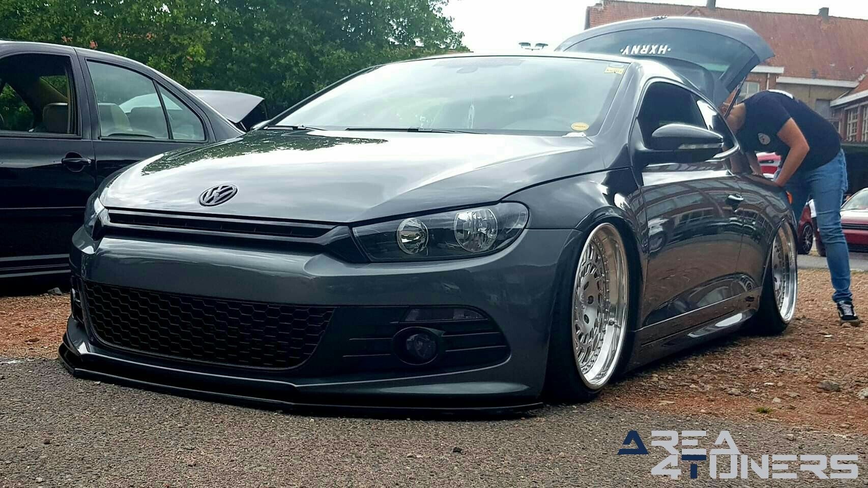 Carisma Forest Base
Imagen del reportaje de la revista Tuning Area4tuners.es, de la
concentración de coches Tuning del año 2019 en Tielt Bélgica