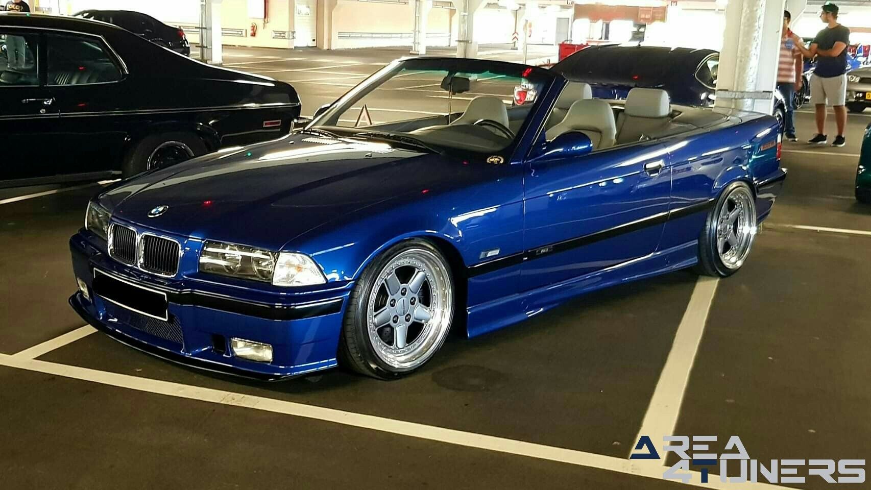 Modified Summermeeting
Imagen del reportaje de la revista Tuning Area4tuners.es, de la
concentración de coches Tuning del año 2019 en Bertrange Luxemburgo