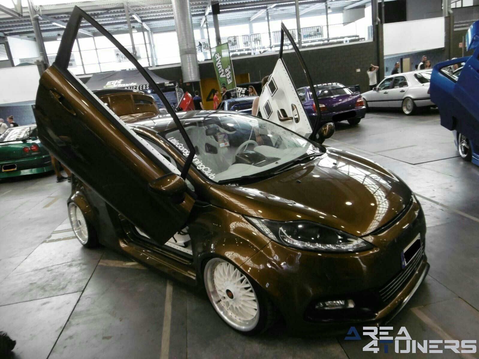 Motor Show Balaguer 2k19
Imagen del reportaje revista Tuning Area4tuners.es, concentración de coches Tuning del año 2019 en Balaguer, Lérida, España