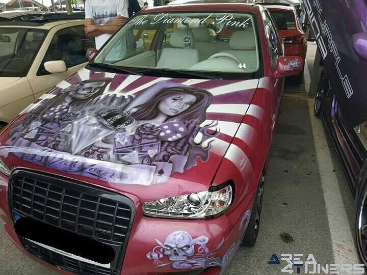 1ª Kdd Zona Zero Tuning Club
Imagen del reportaje revista Tuning Area4tuners.es, concentración de coches Tuning del año 2019 en Vélez, Málaga, España