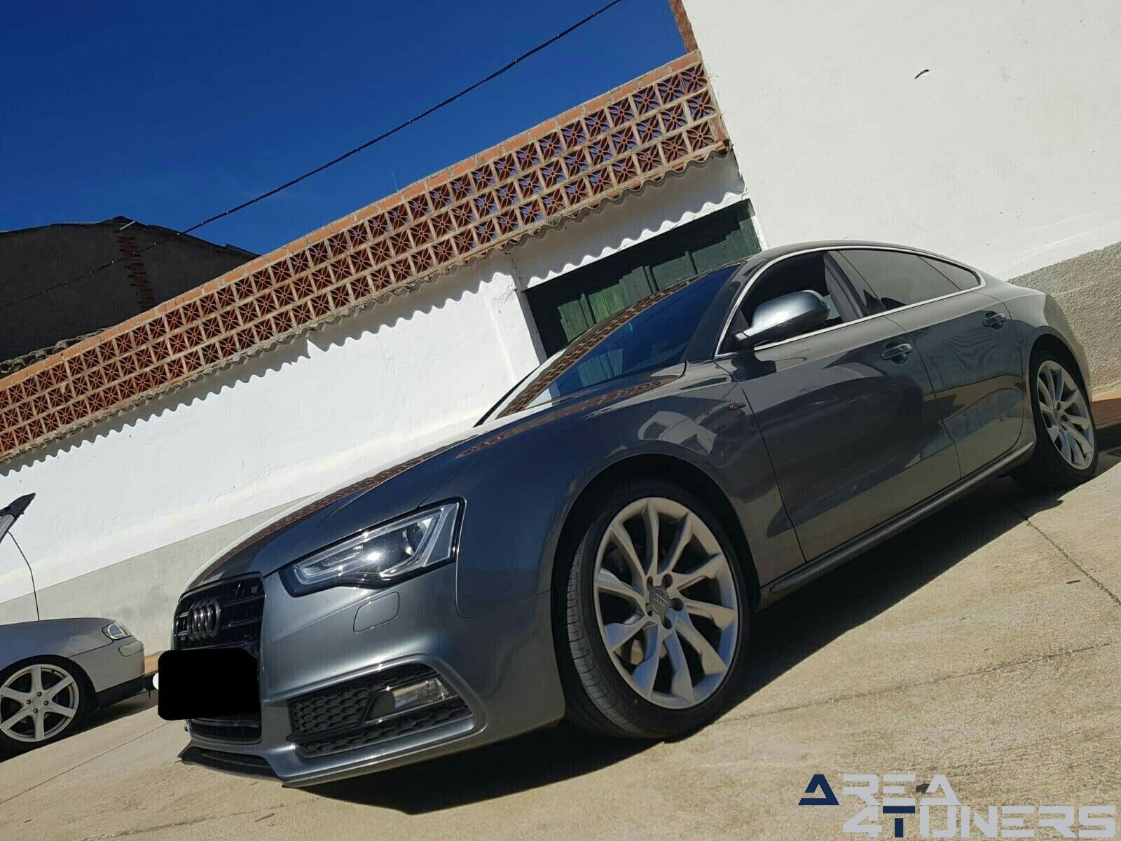 1ª Kdd Diabolic´s Sound
Imagen del reportaje revista Tuning Area4tuners.es, concentración de coches Tuning del año 2019 en Puente Del Arzobispo, Toledo, España