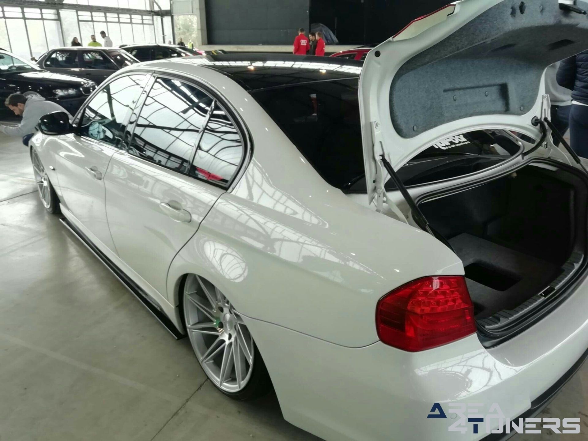 Tortosa Motor Festival 2k19
Imagen del reportaje revista Tuning Area4tuners.es, concentración de coches Tuning del año 2019 en Tortosa, Tarragona, España