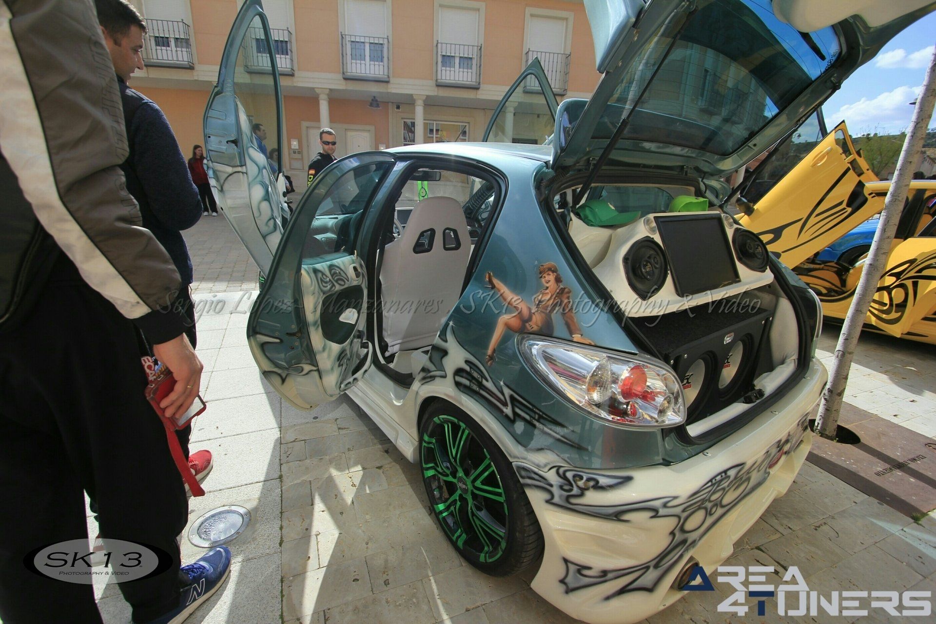 2º Serpituning
Imagen del reportaje revista Tuning Area4tuners.es, concentración de coches Tuning del año 2018 en Castronuevo De Esgueva, Valladolid, España