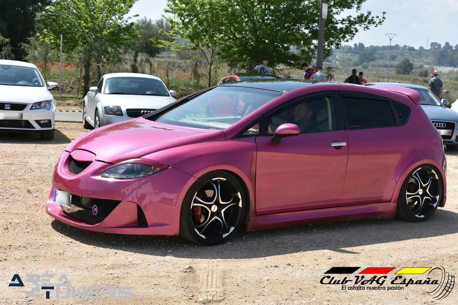 1ª Kdd 2018 Vag España
Imagen del reportaje revista Tuning Area4tuners.es, concentración de coches Tuning del año 2018 en Bellús, Valencia, España