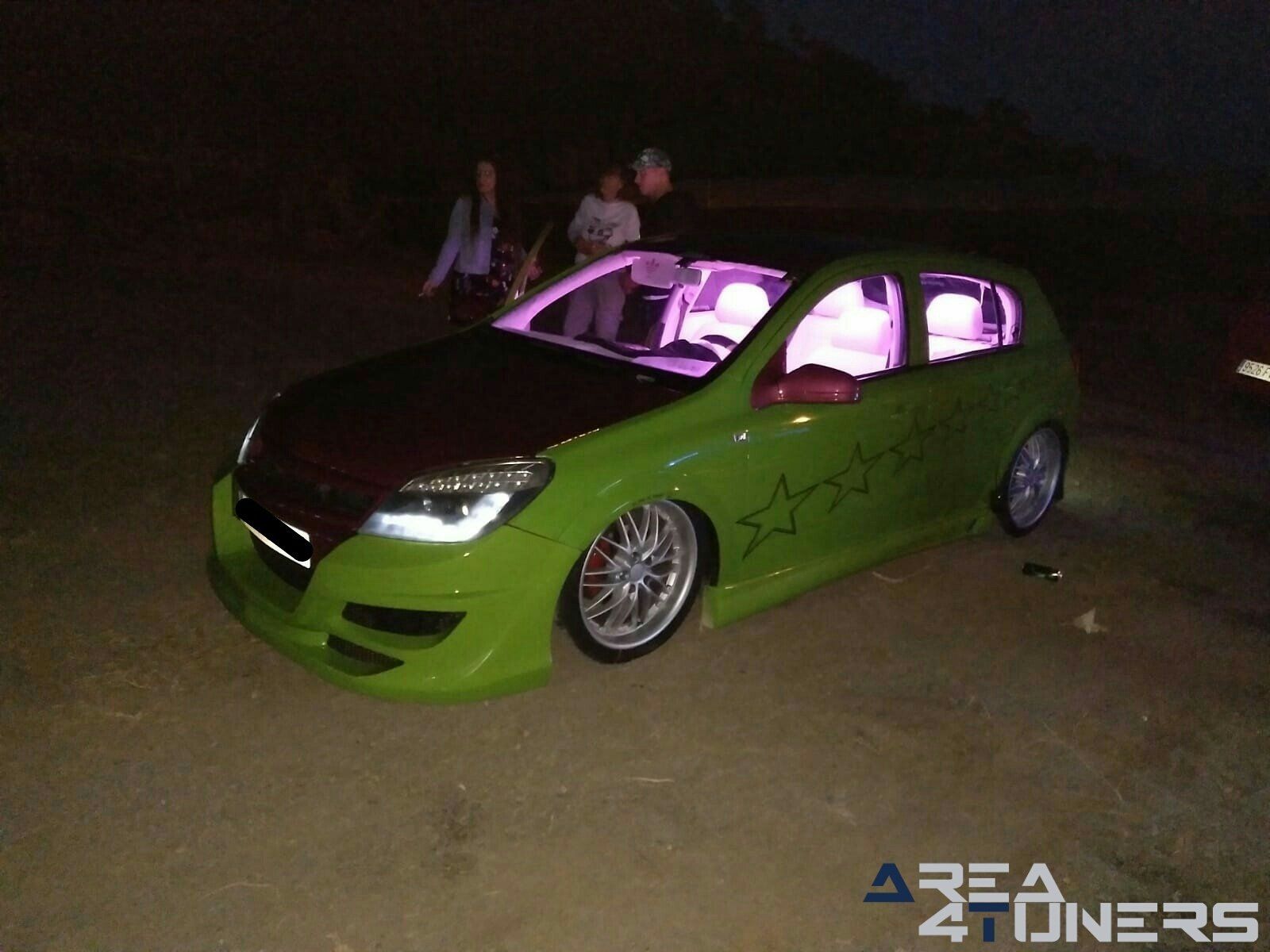 1ª Concentración Tuning La Guapa
Imagen del reportaje revista Tuning Area4tuners.es, concentración de coches Tuning del año 2018 en La Guapa, Granada, España