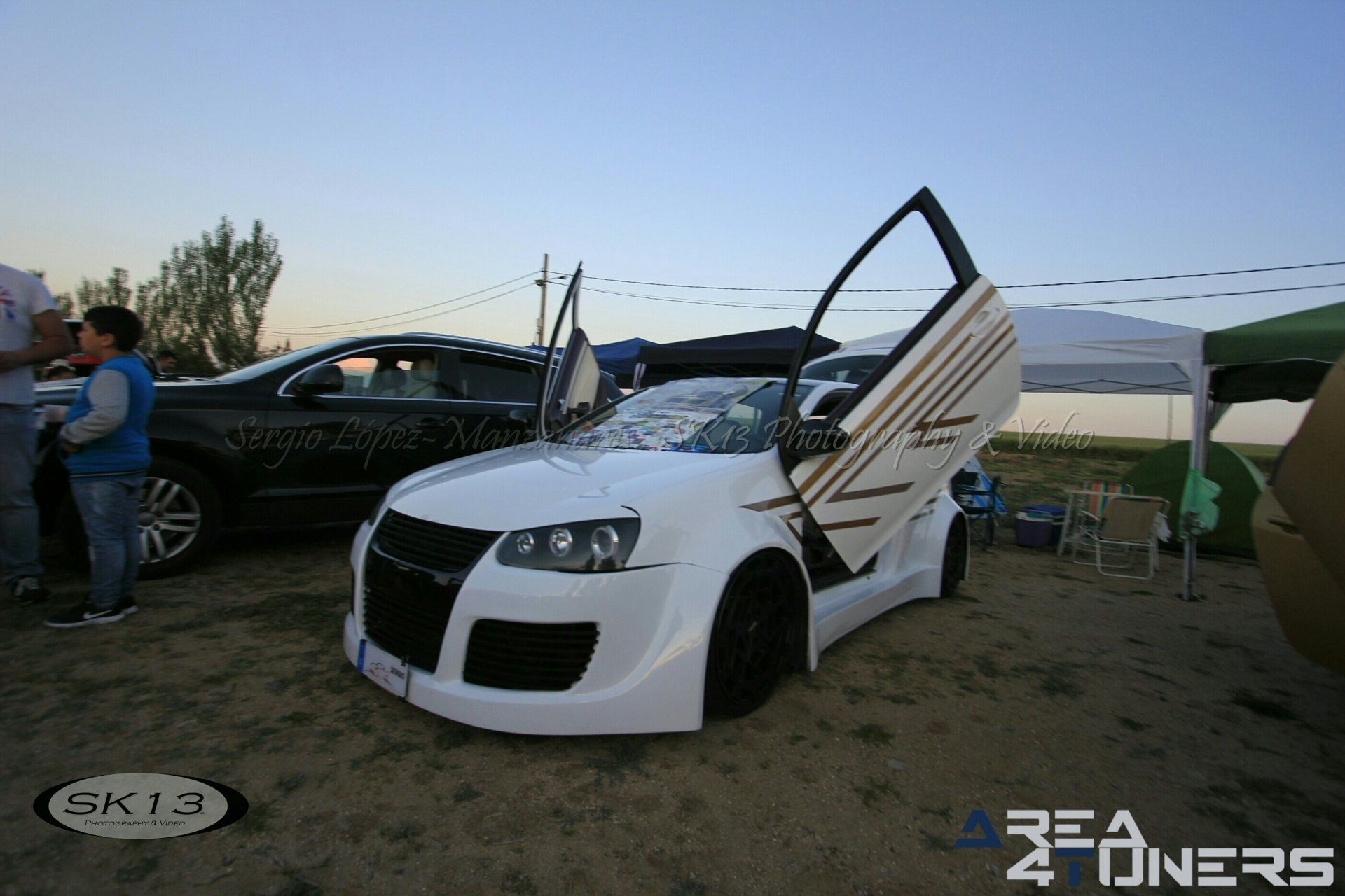 8ª Kdd Tuning Nava Del Rey
Imagen del reportaje revista Tuning Area4tuners.es, concentración de coches Tuning del año 2018 en Nava Del Rey, Valladolid, España