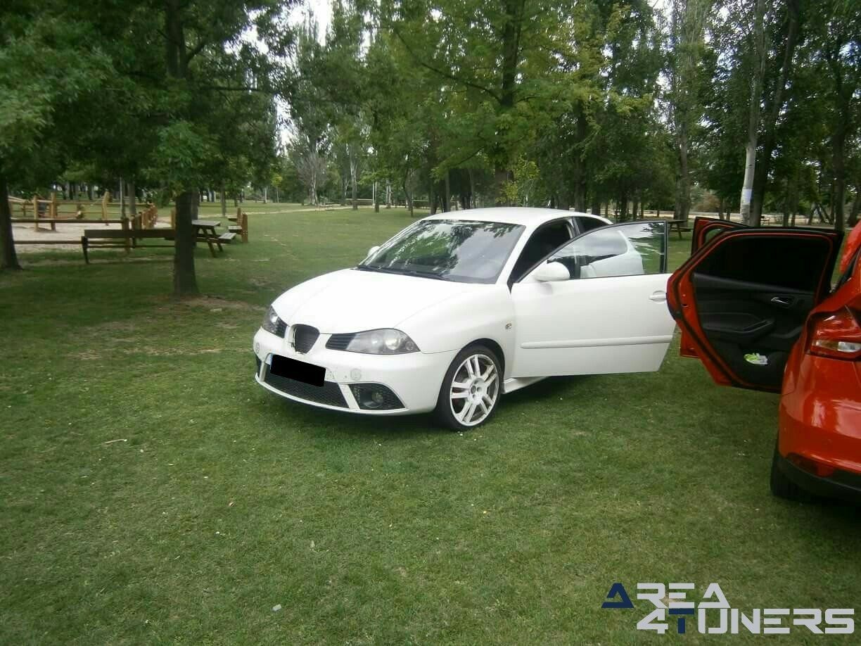 5ª Kdd Santovenia de Pisuerga
Imagen del reportaje revista Tuning Area4tuners.es, concentración de coches Tuning del año 2018 en Santovenia Del Pisuerga, Valladolid, España