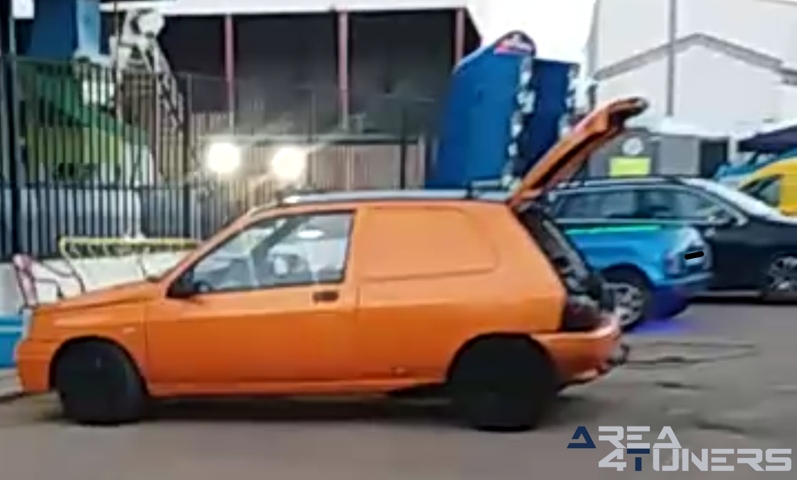 7ª Concentración Tuning Internacional Torremejía
Imagen del reportaje revista Tuning Area4tuners.es, concentración de coches Tuning del año 2018 en Torremejía, Badajoz, España