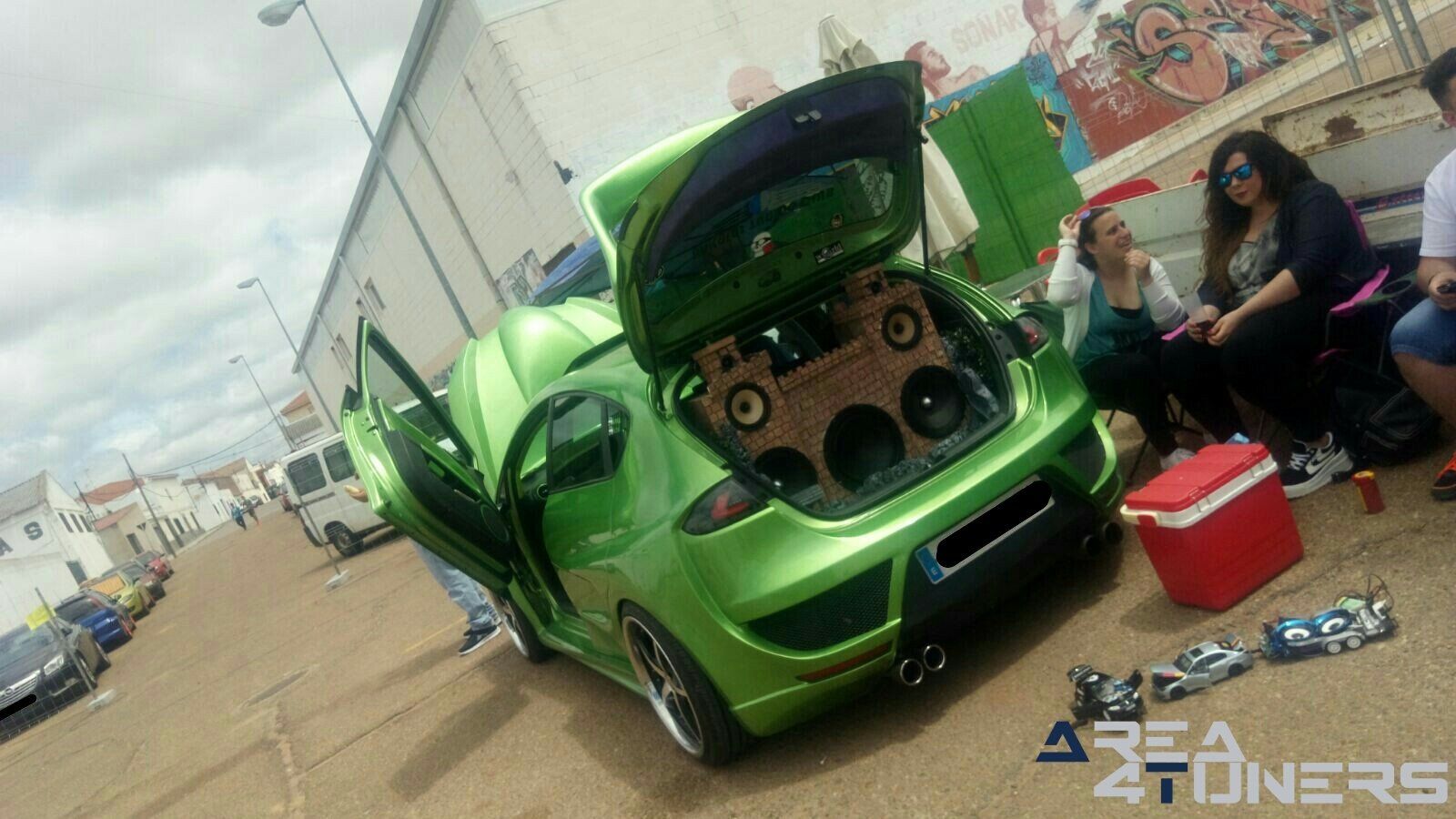 7ª Concentración Tuning Internacional Torremejía
Imagen del reportaje revista Tuning Area4tuners.es, concentración de coches Tuning del año 2018 en Torremejía, Badajoz, España