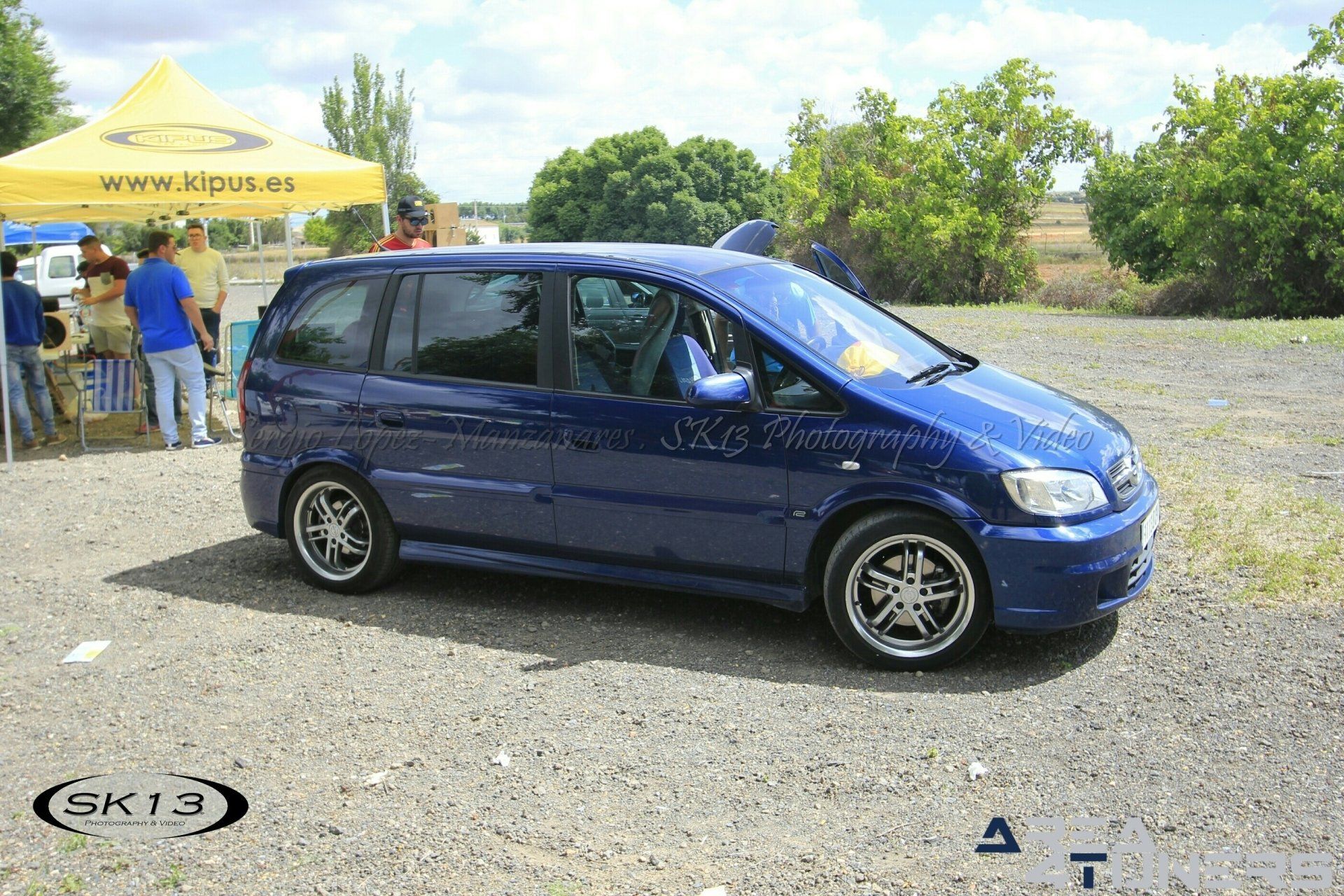 3ª Concentración Tuning Pistones Endemoniados
Imagen del reportaje revista Tuning Area4tuners.es, concentración de coches Tuning del año 2018 en Miguelturra, Ciudad Real, España