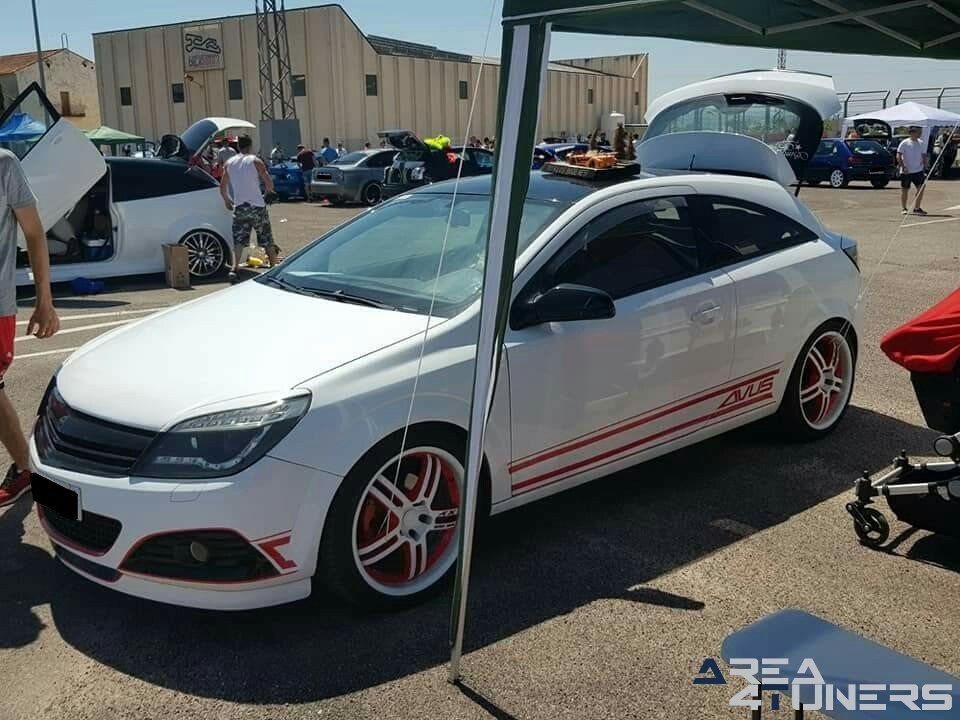 1er MaxiTuning Show Algemesí
Imagen del reportaje revista Tuning Area4tuners.es, concentración de coches Tuning del año 2018 en Algemesí, Valencia, España
