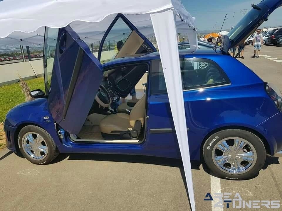 1er MaxiTuning Show Algemesí
Imagen del reportaje revista Tuning Area4tuners.es, concentración de coches Tuning del año 2018 en Algemesí, Valencia, España